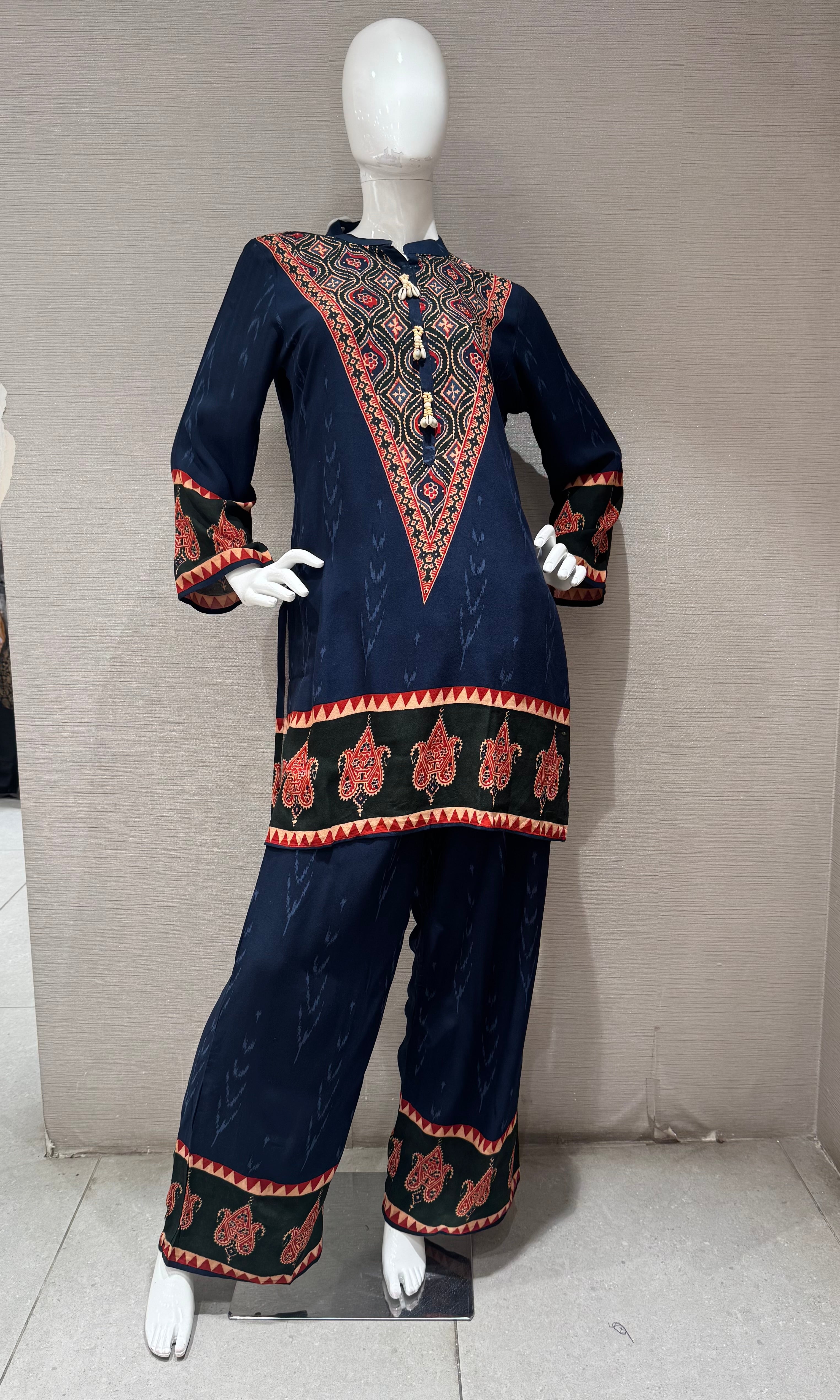 Navy blue intricate bordered cord set