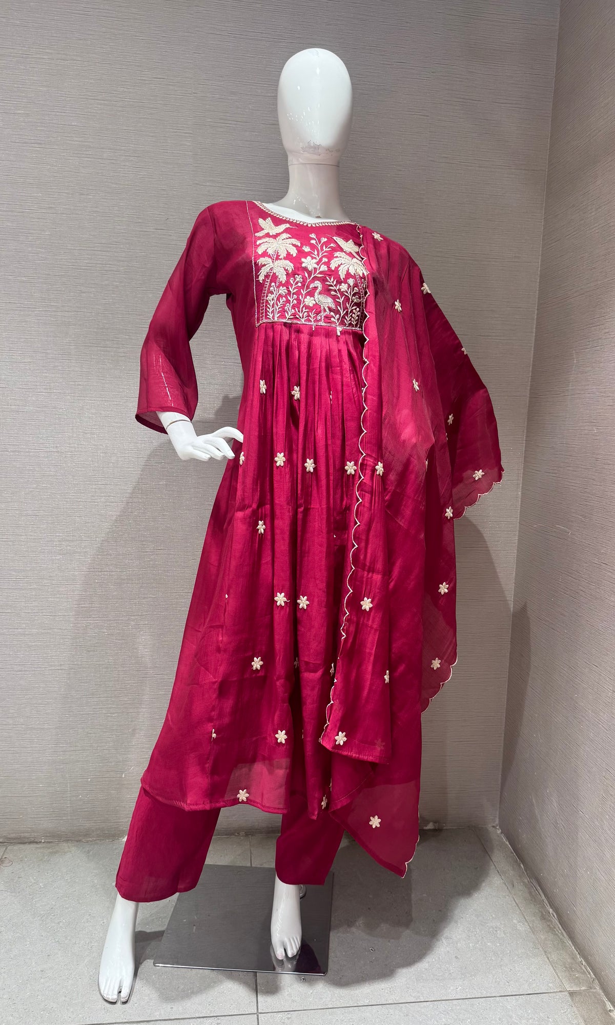 Maroon mul chanderi Kurta Set with Dupatta
