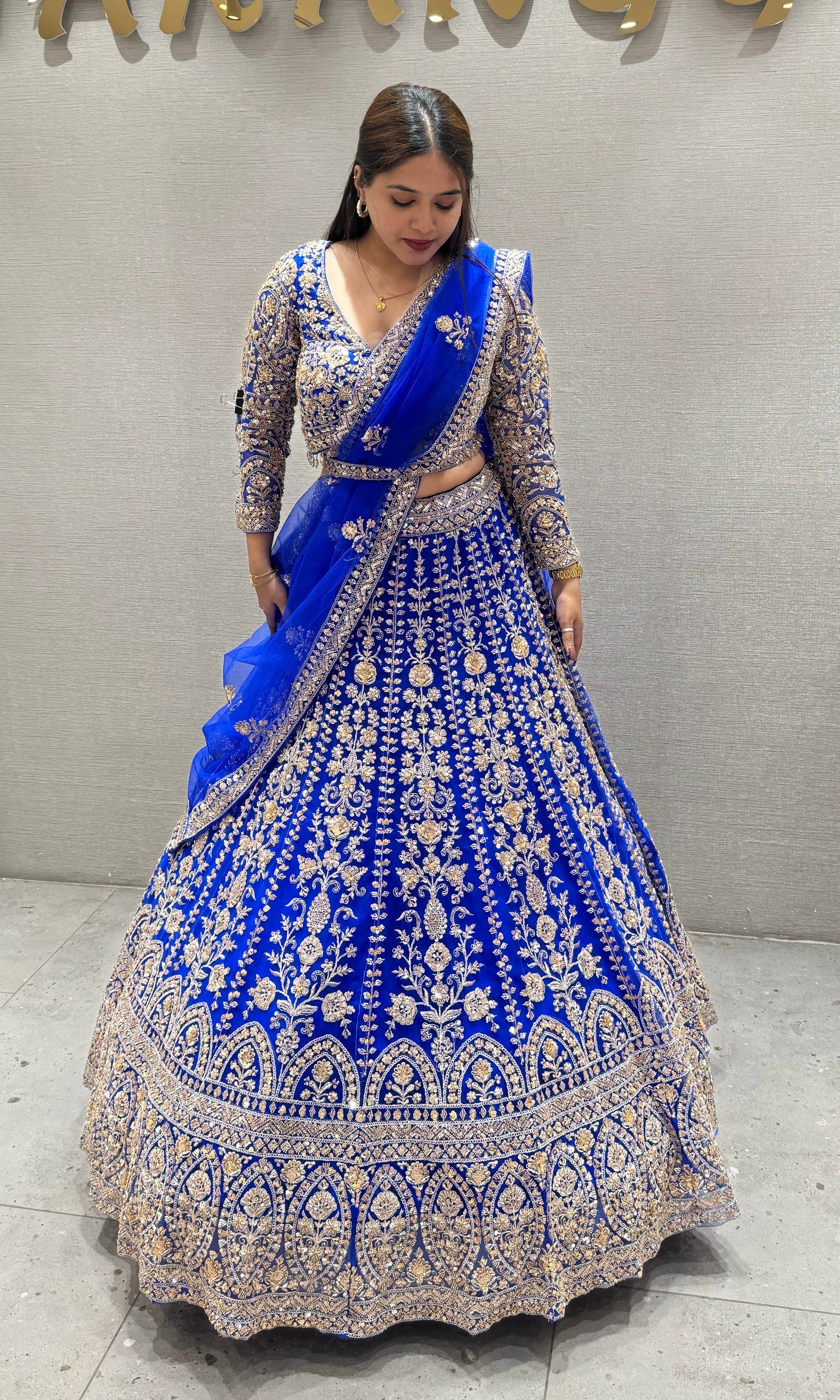 Neelkamal Royale – Handcrafted Zari Embroidered Lehenga