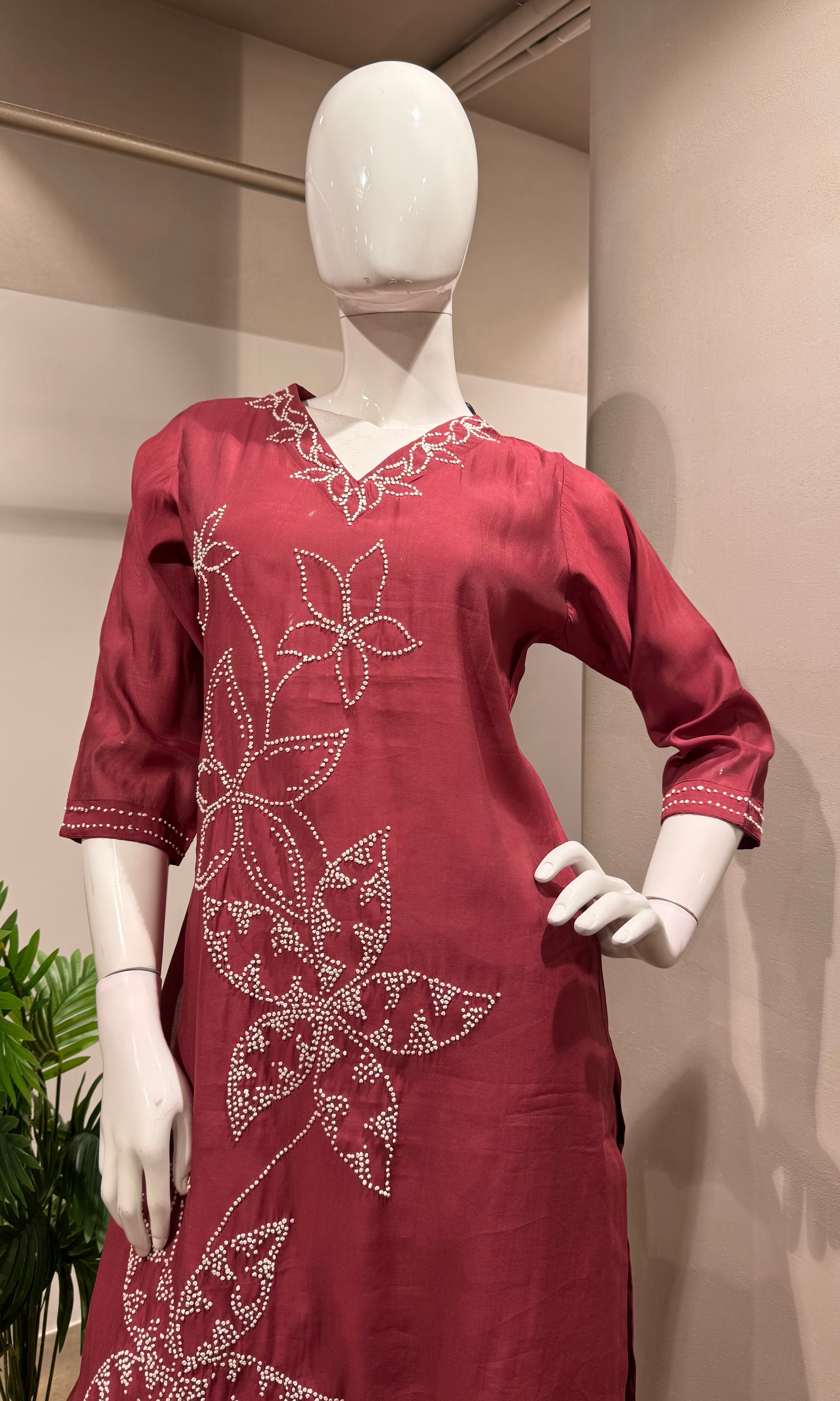 RED FLORAL EMBROIDERED KURTA SET