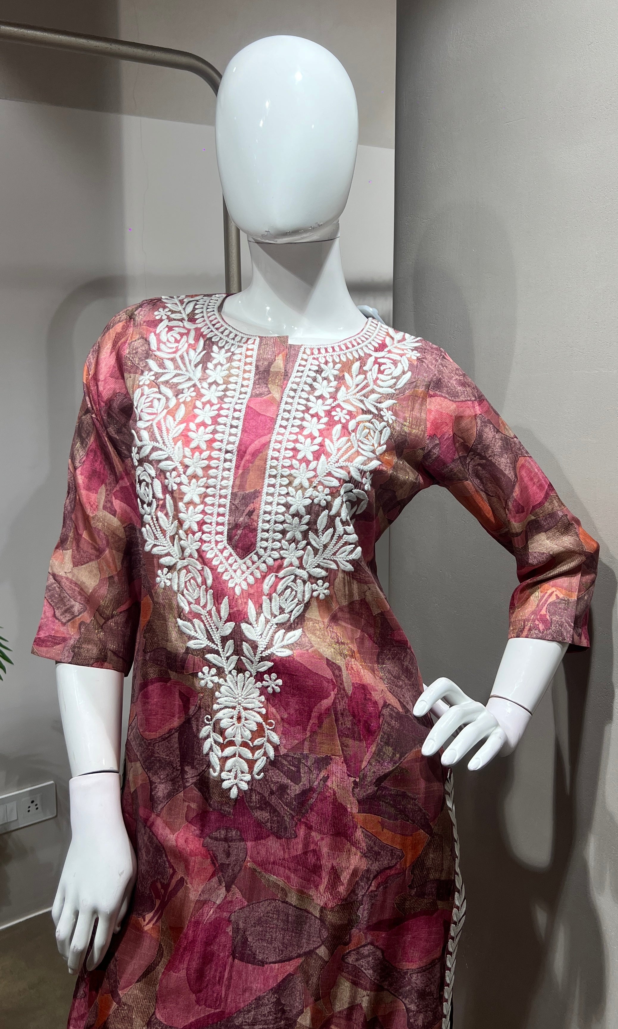 Pink intricate white floral embroidery kurta set
