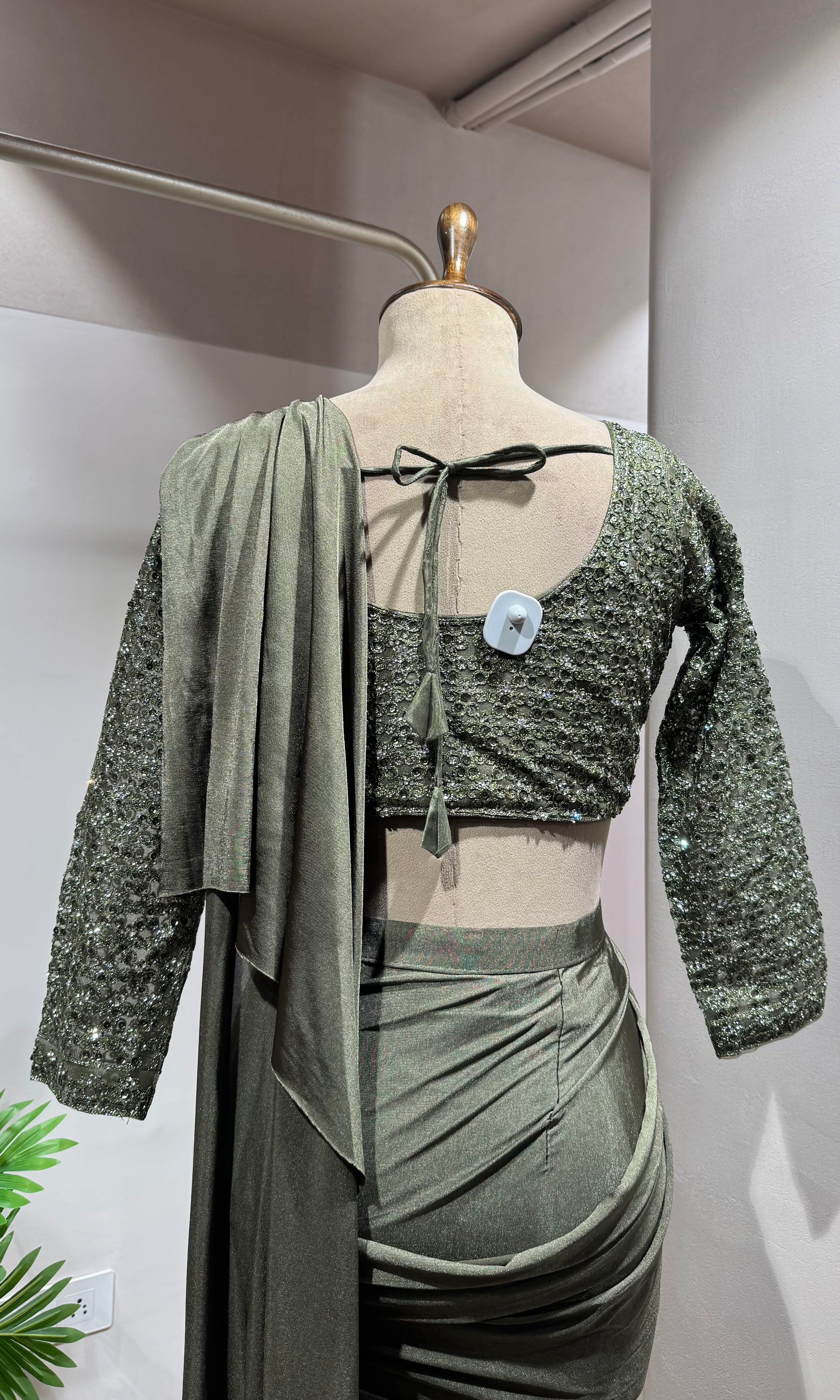 GREEN DRAPE SAREE WITH BLOUSE & BELT