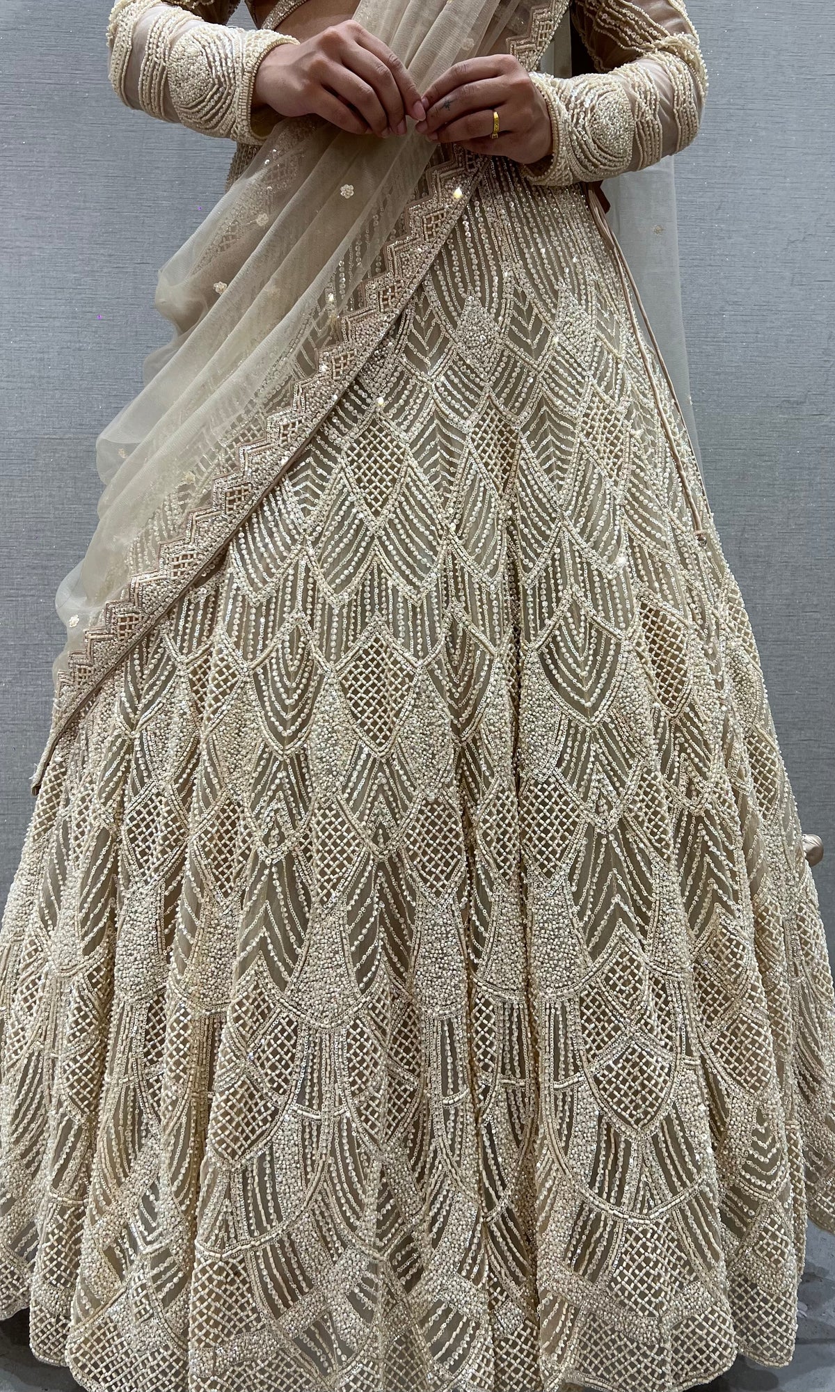 GOLDEN GLOW INTRICATE THREAD EMBROIDERY BRIDAL LEHENGA