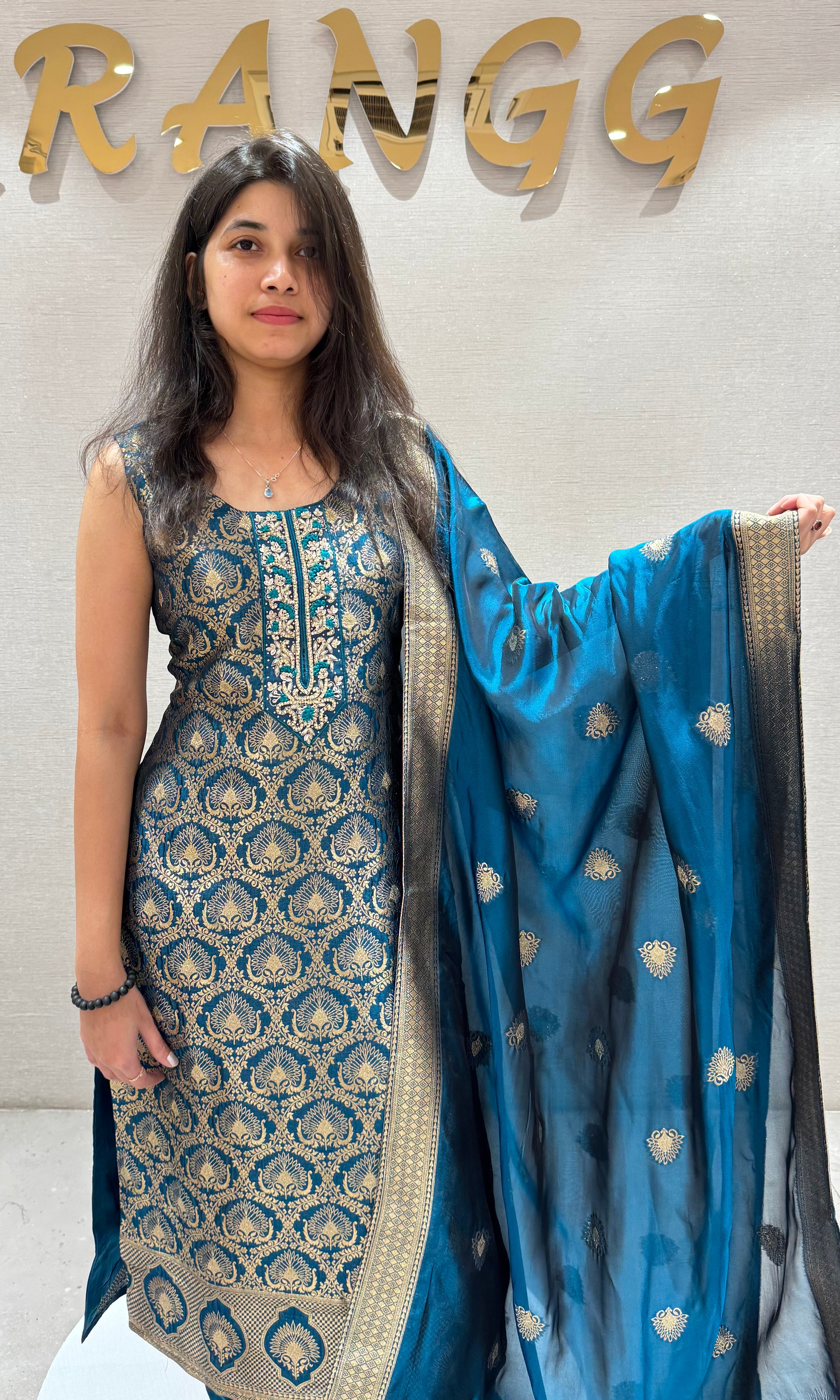 PEACOCK blue GOLDEN EMBROIDERY KURTA SET