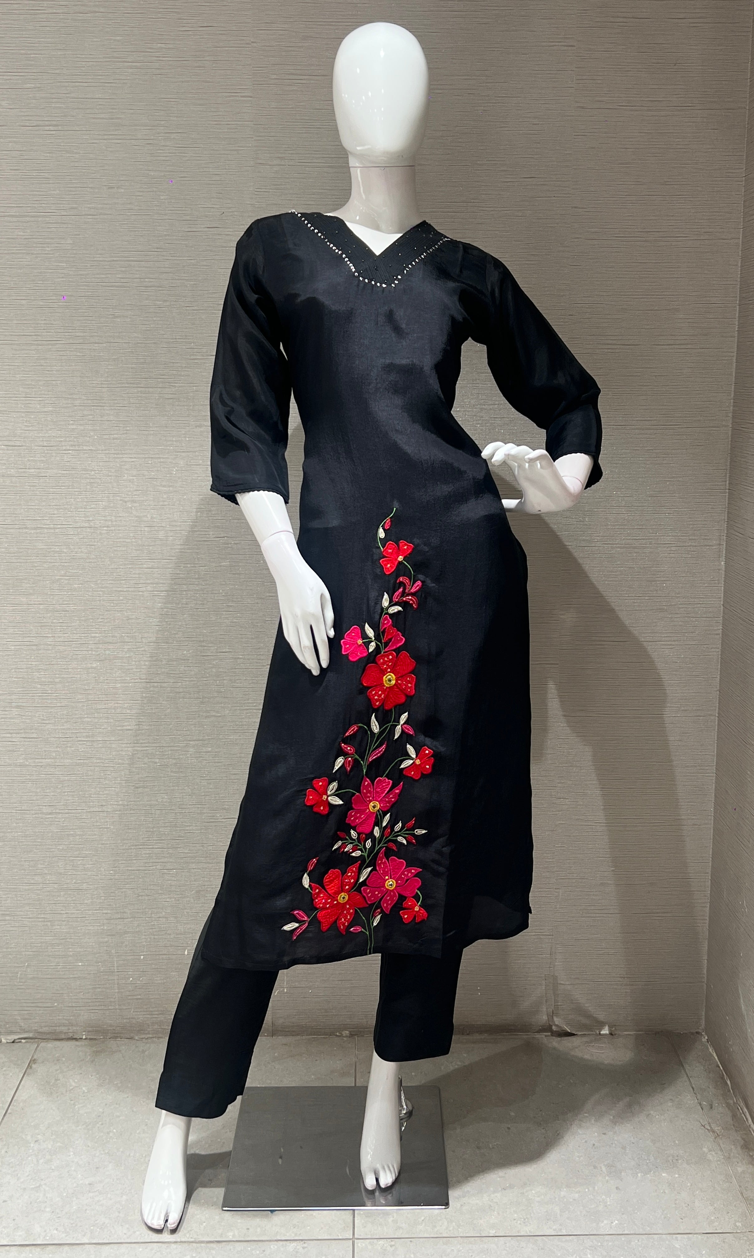 Black red floral embroidery KURTA SET