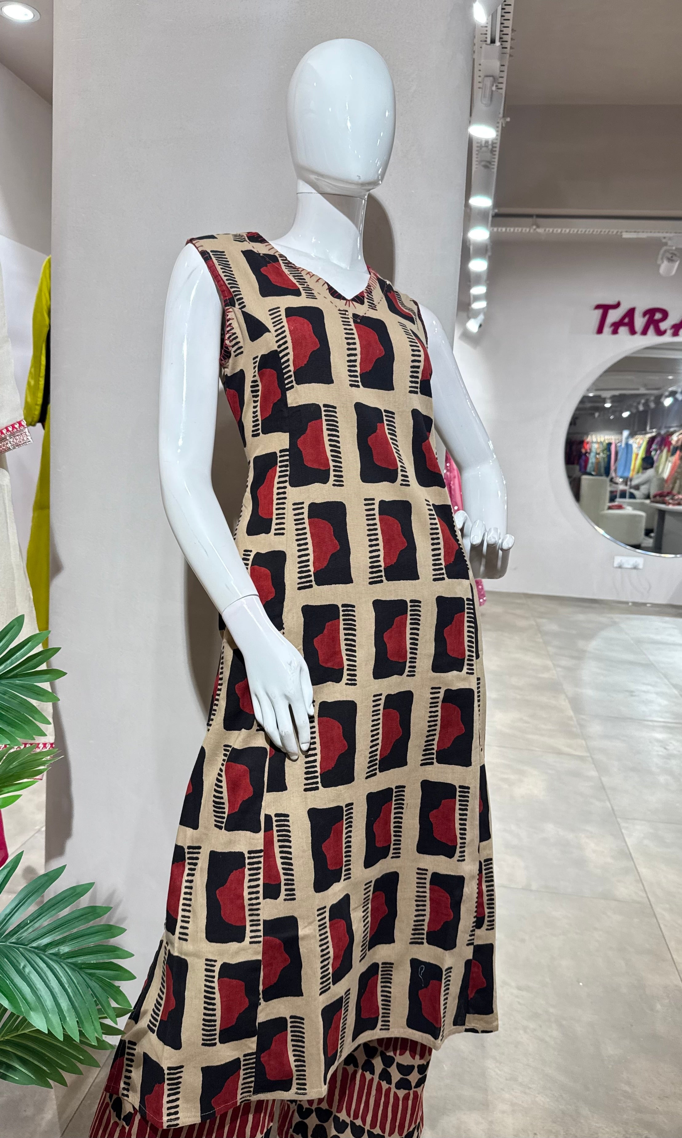 BEAGH PRINTED KURTI WITH BOTTOM