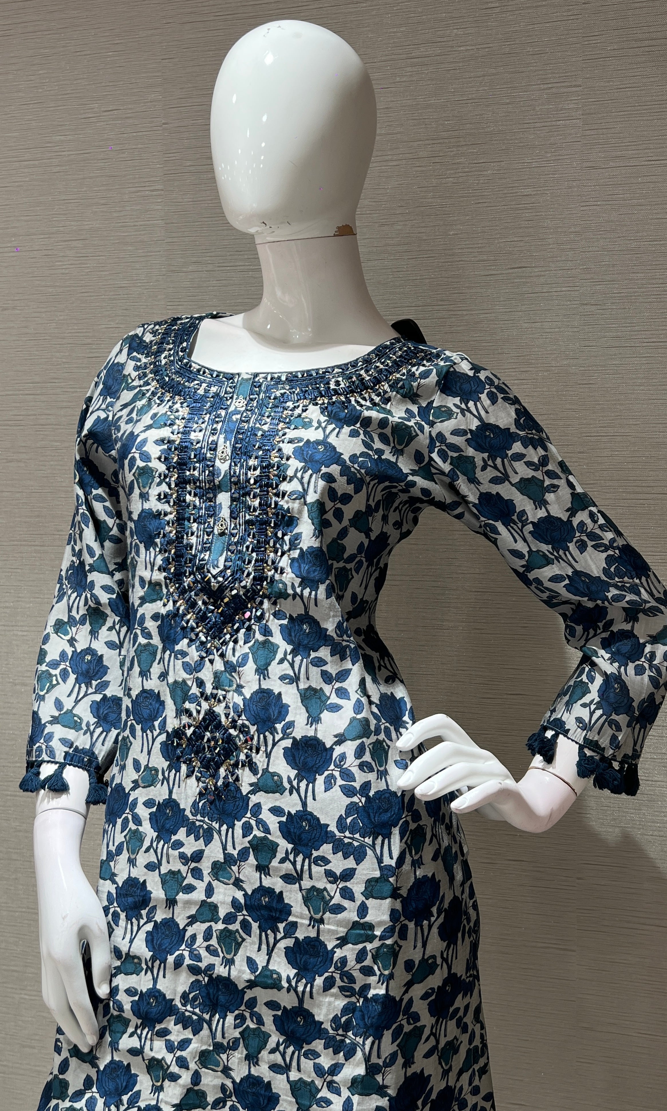 BLUE ETHNIC FLORAL PRINT KURTA SET