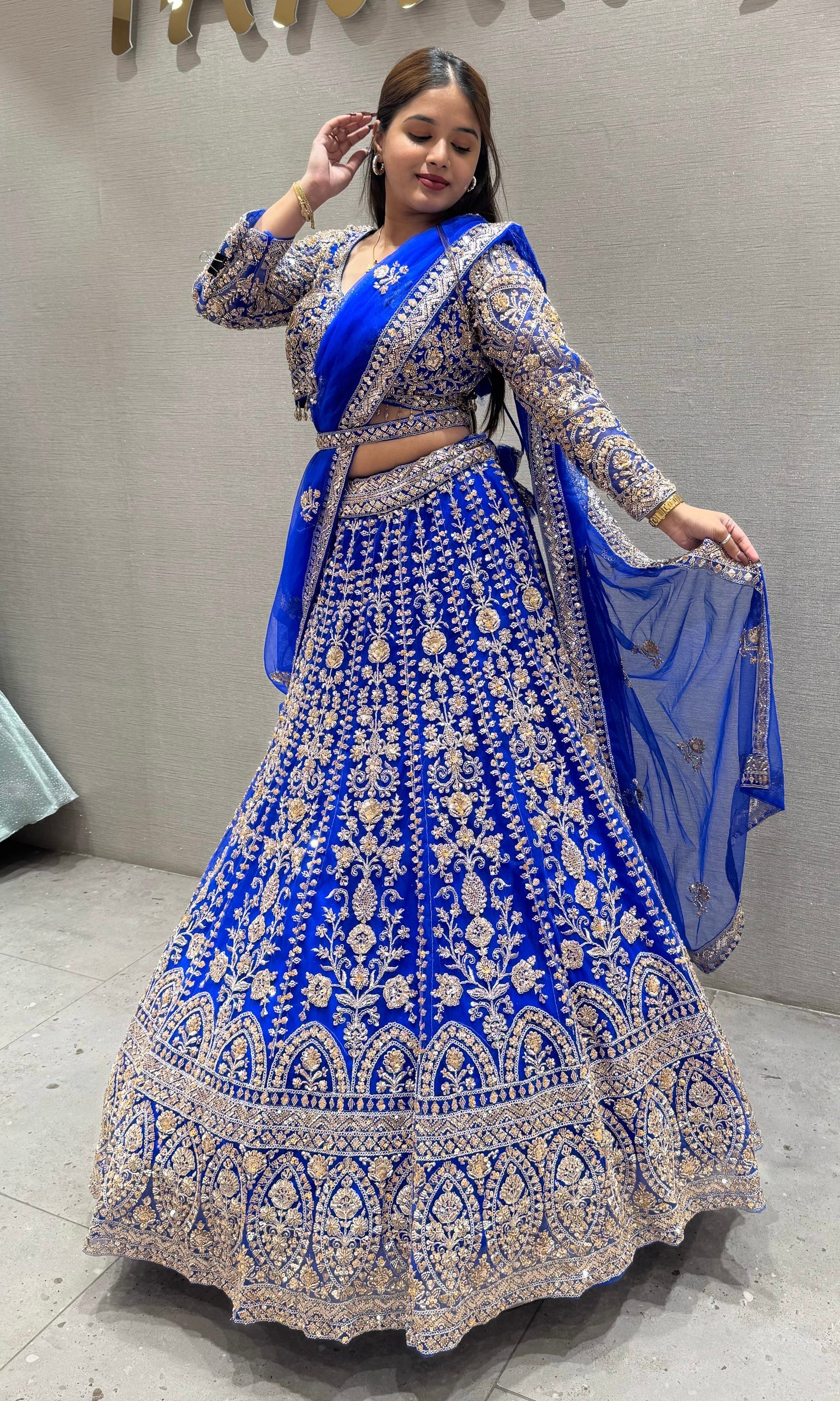 Neelkamal Royale – Handcrafted Zari Embroidered Lehenga