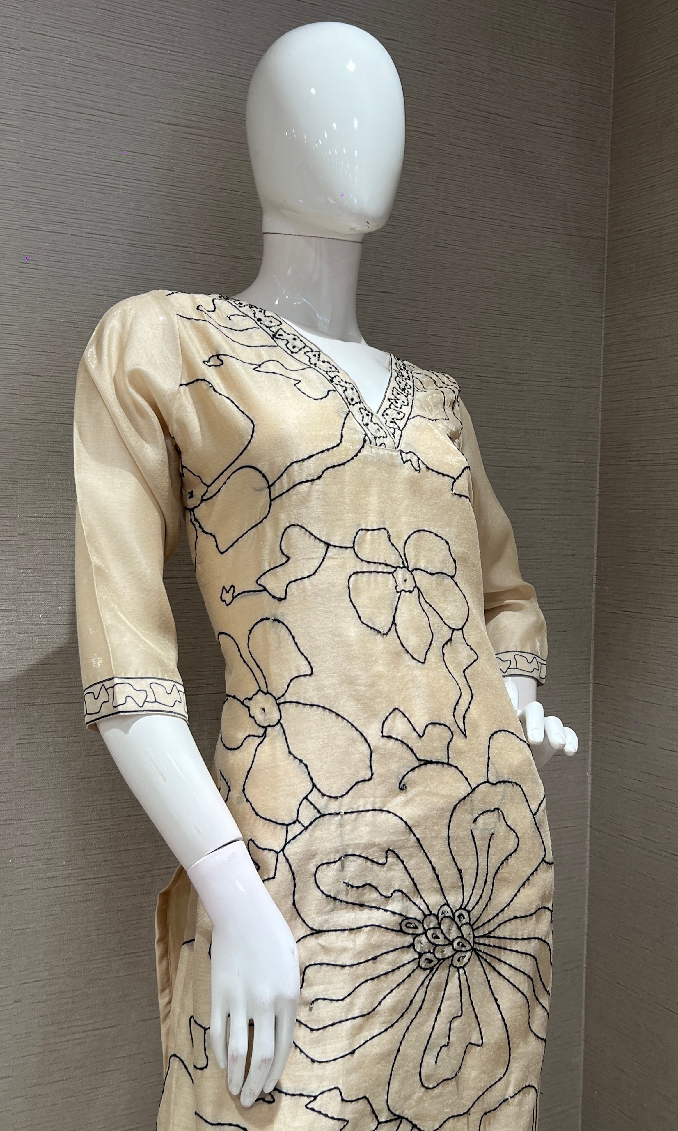 Cream FLORAL kurta set