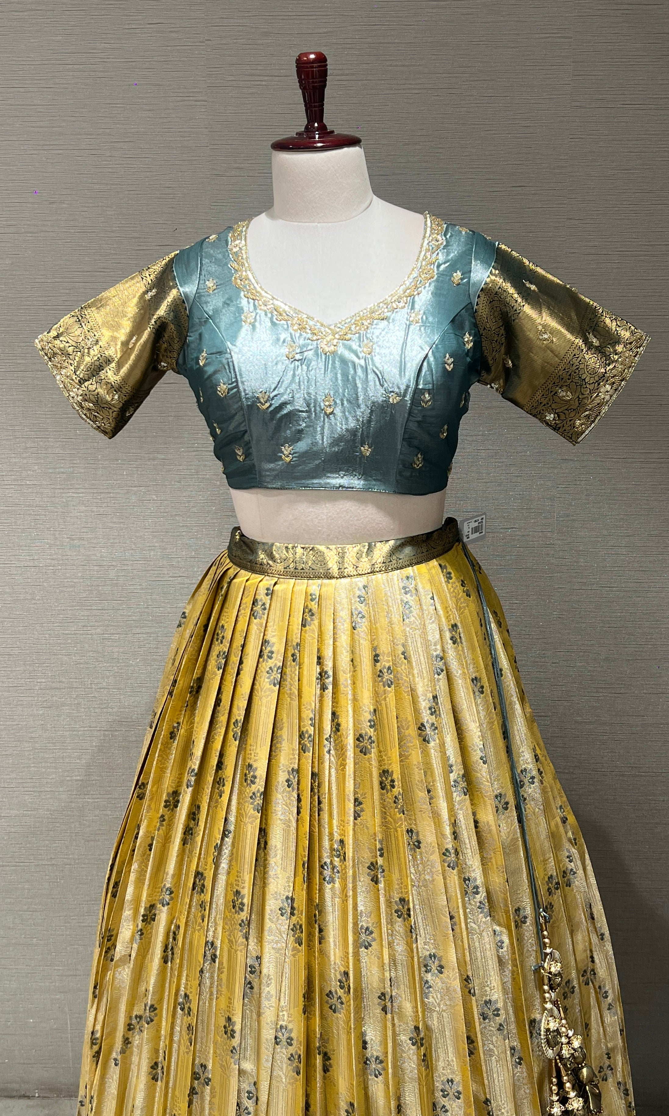 Green AND YELLOW FLORAL BANARASI LEHENGA