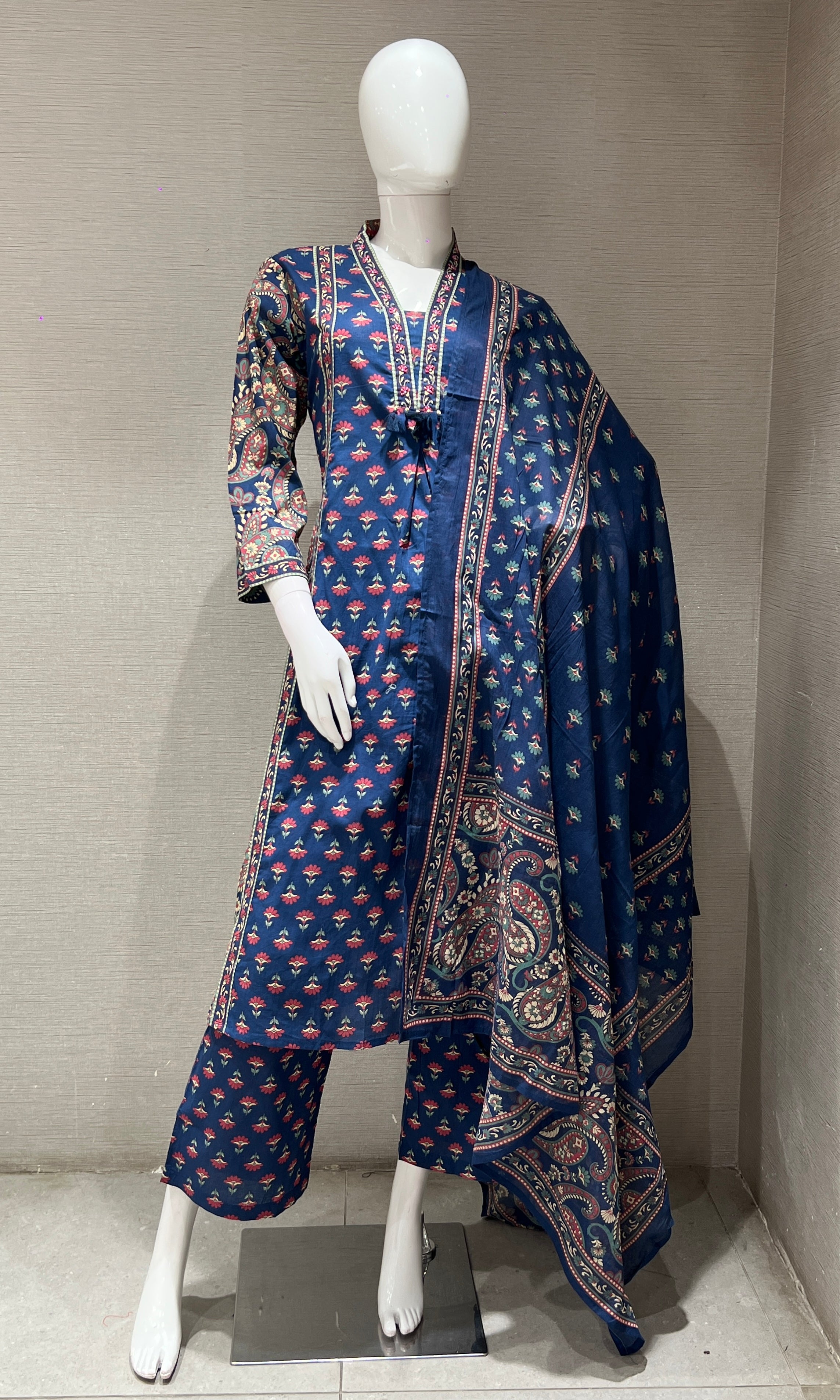 Blue Ethnic Motif Printed Kurta Set