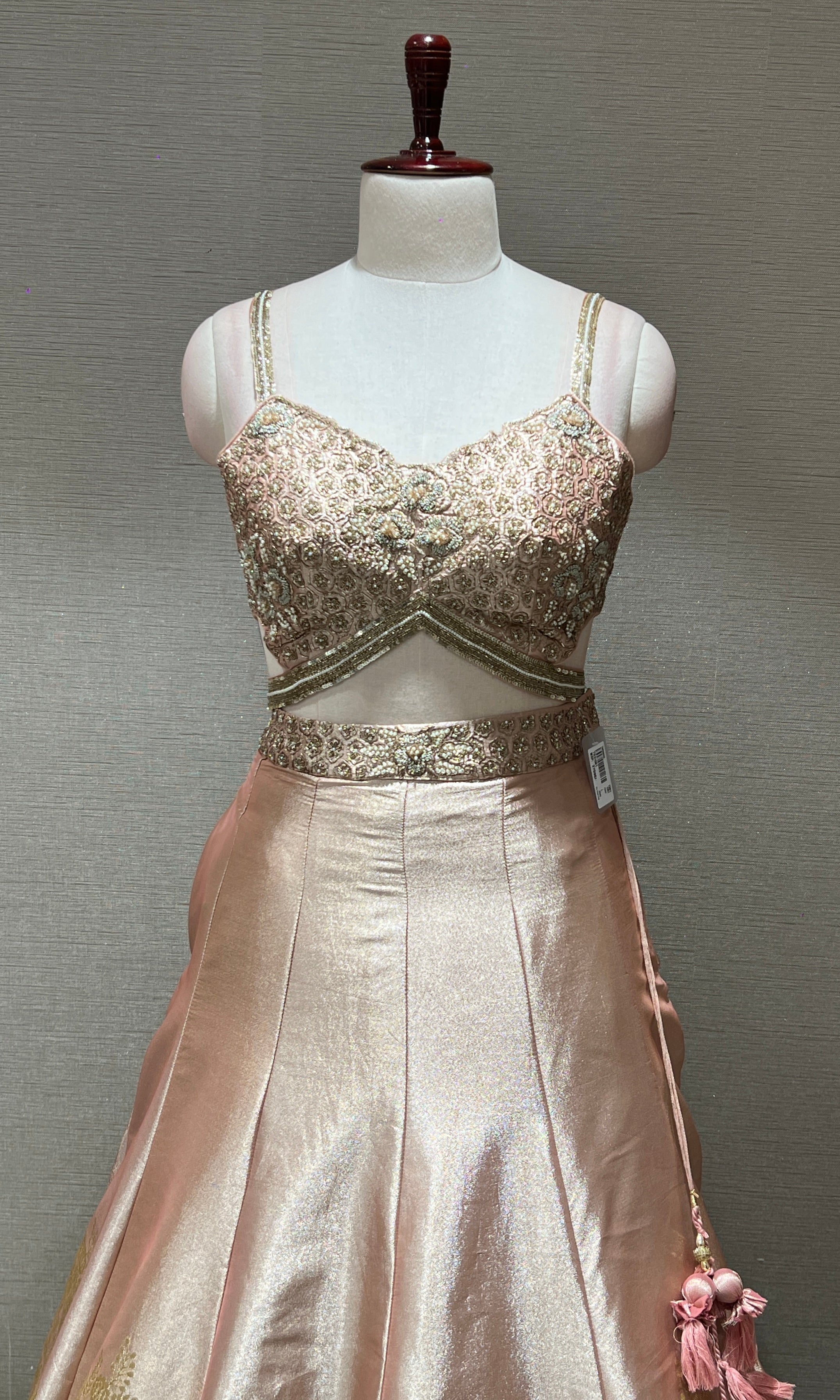 rose gold lehenga with banarasi duppatta