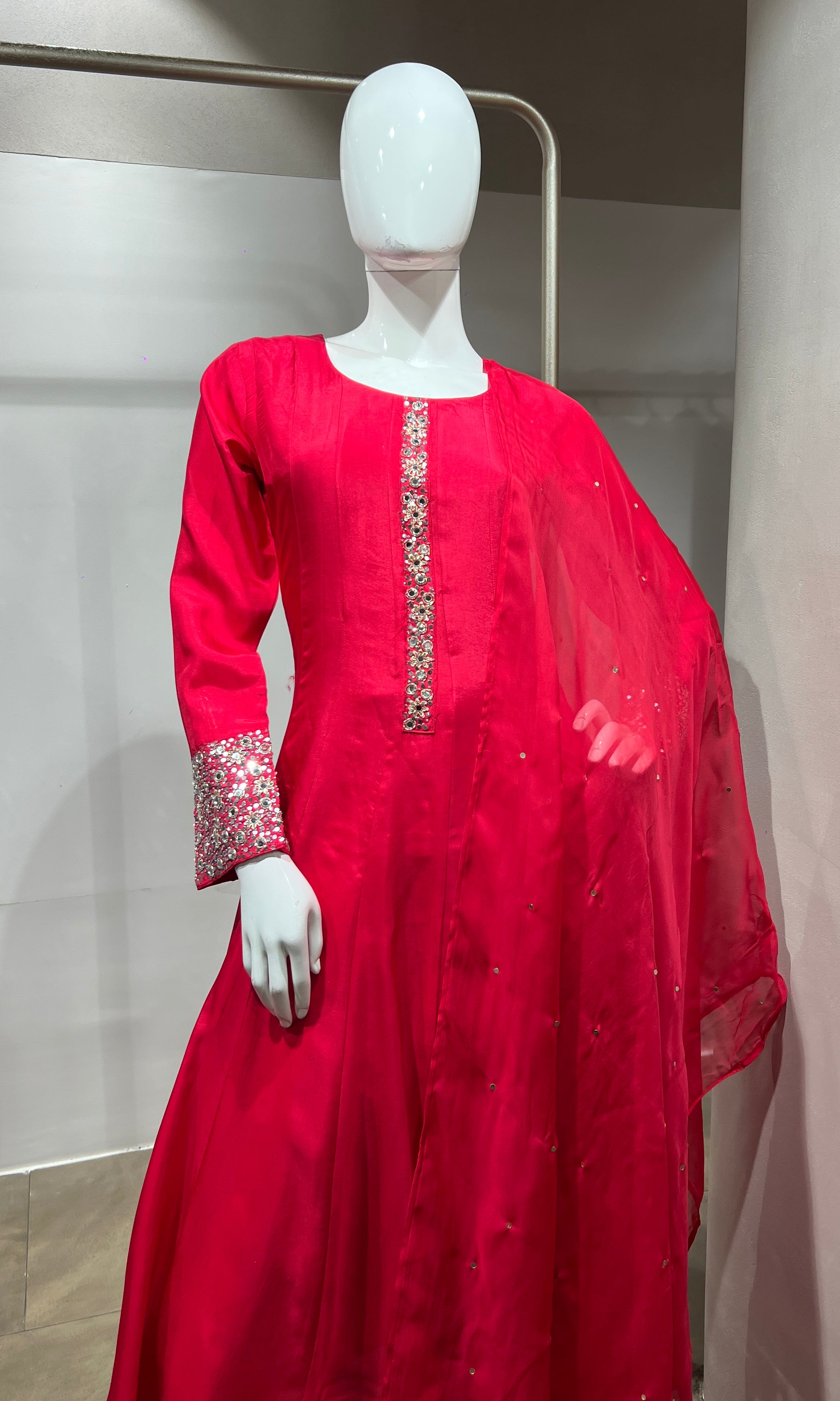 Rani Straight Kurta Set with Mirror Embroidery