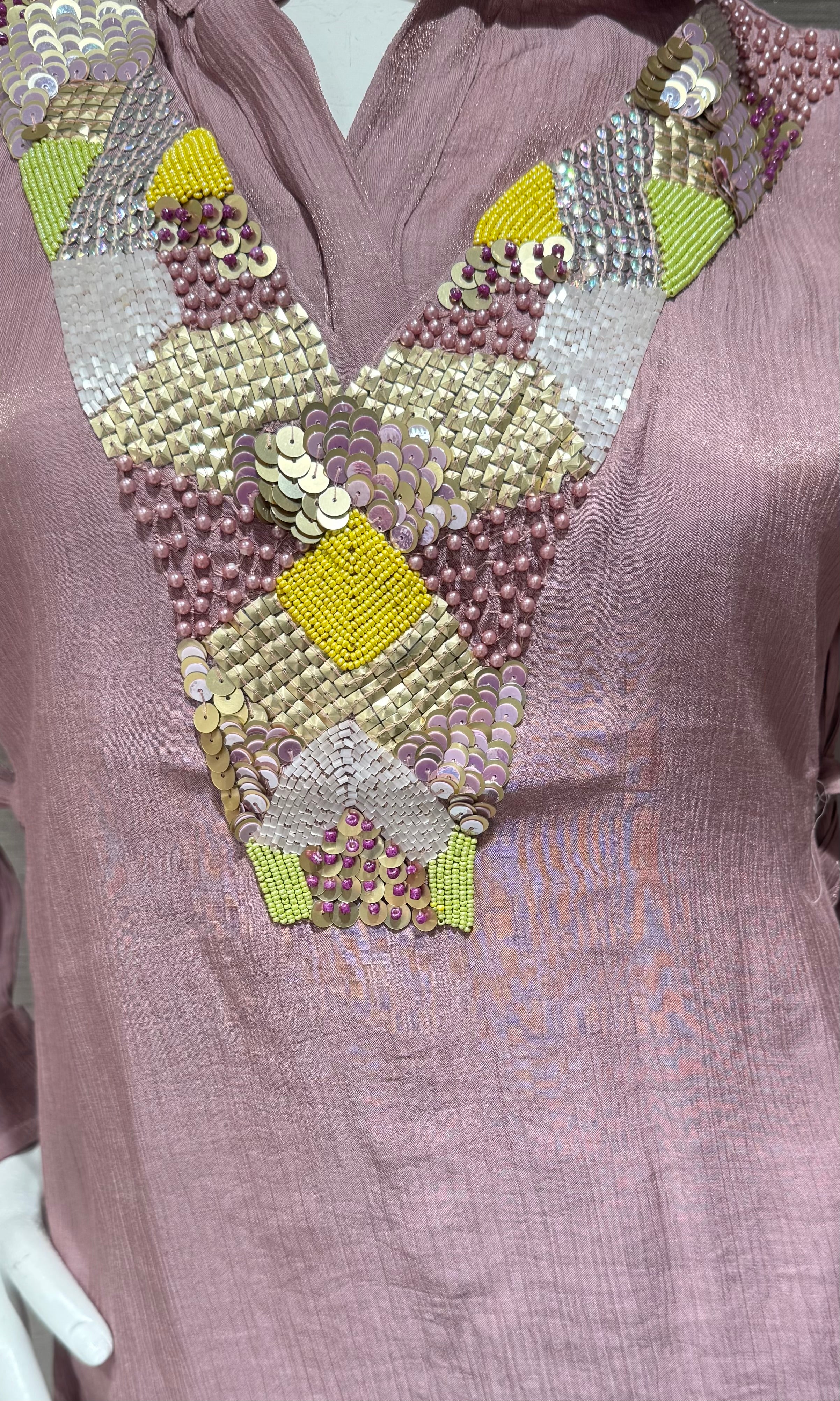 Moee Embroidered Tunic Lenin Co-ord Set