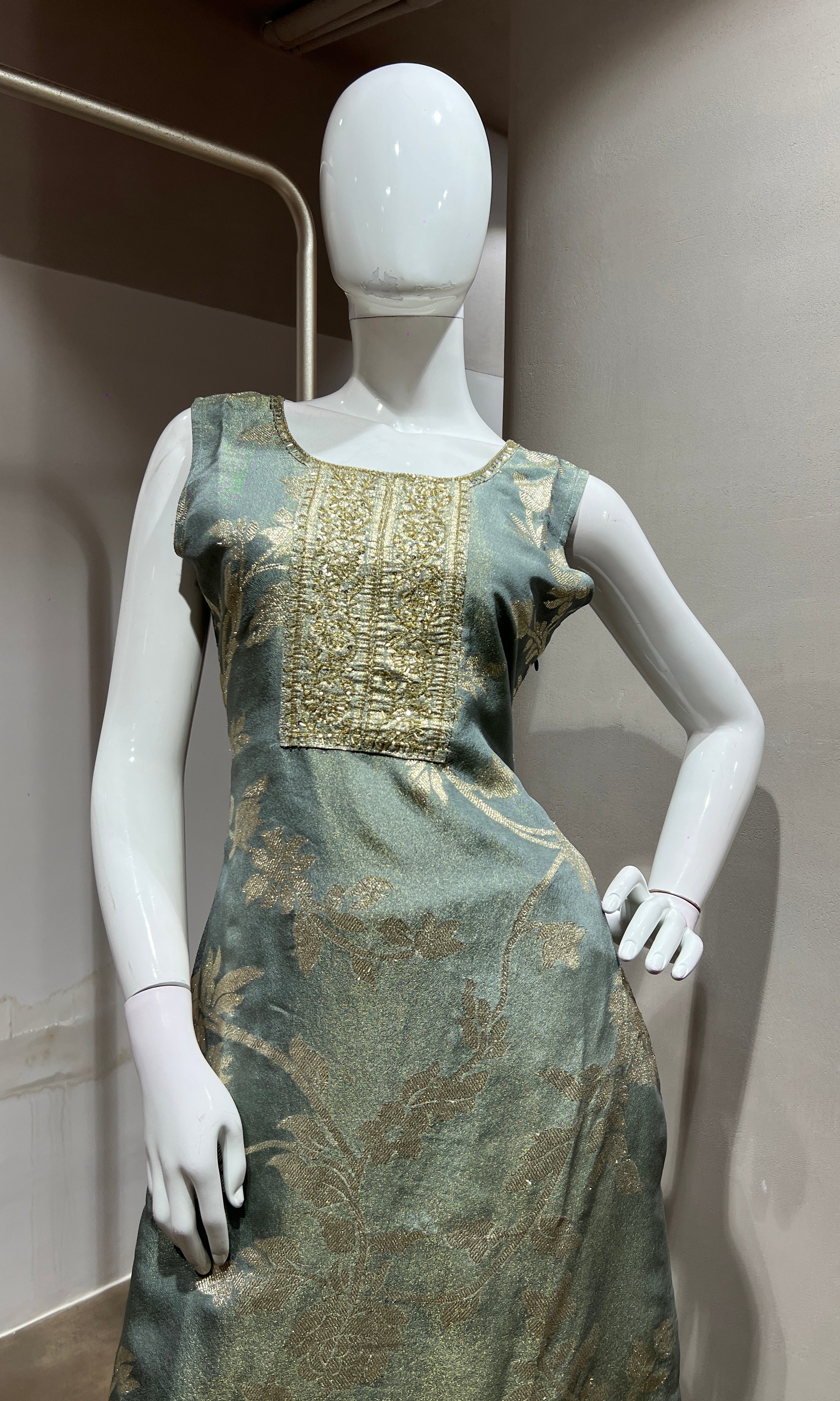 Grey Embroidered Kurta Set with Shimmer Dupatta