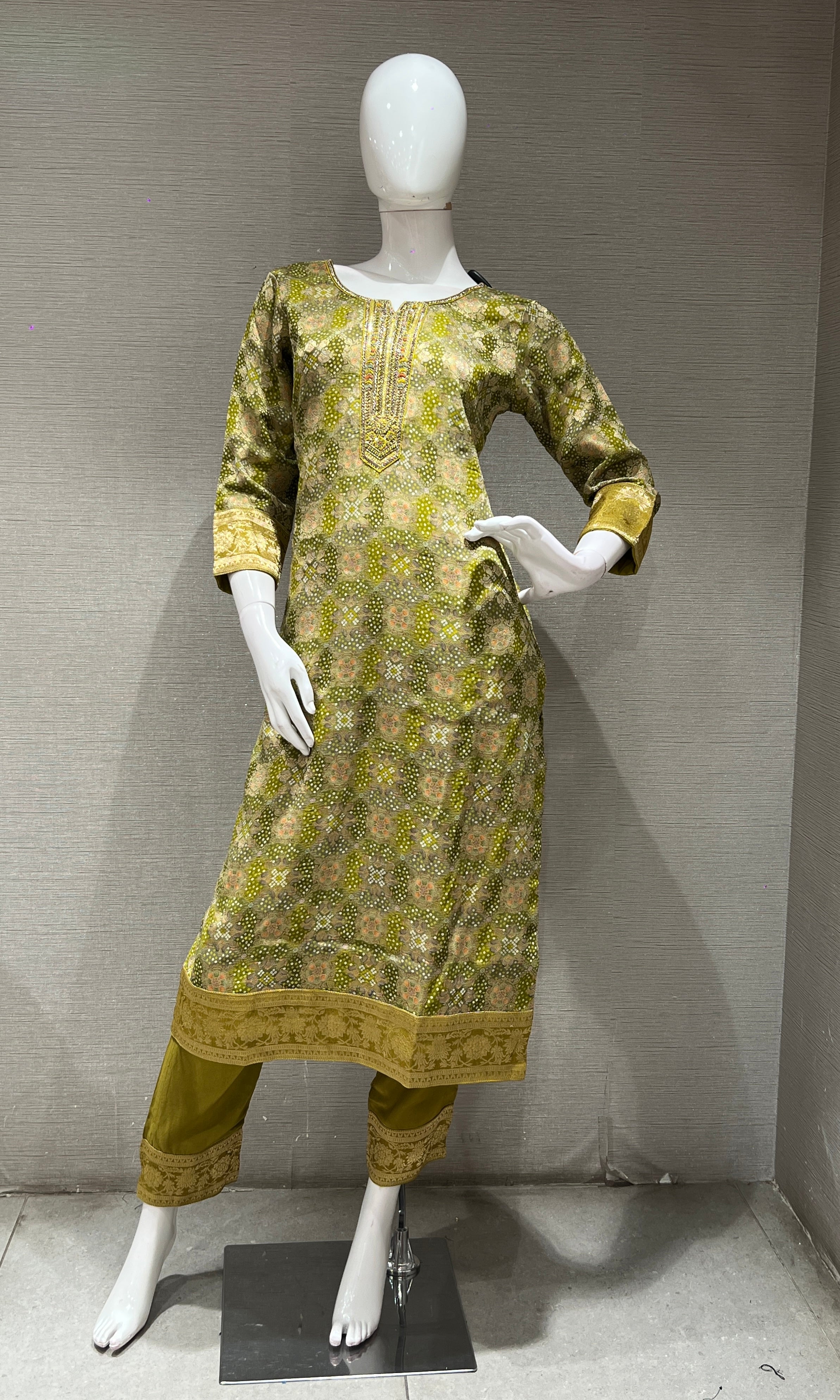 GREEN GOLDEN EMBROIDERED KURTA SET