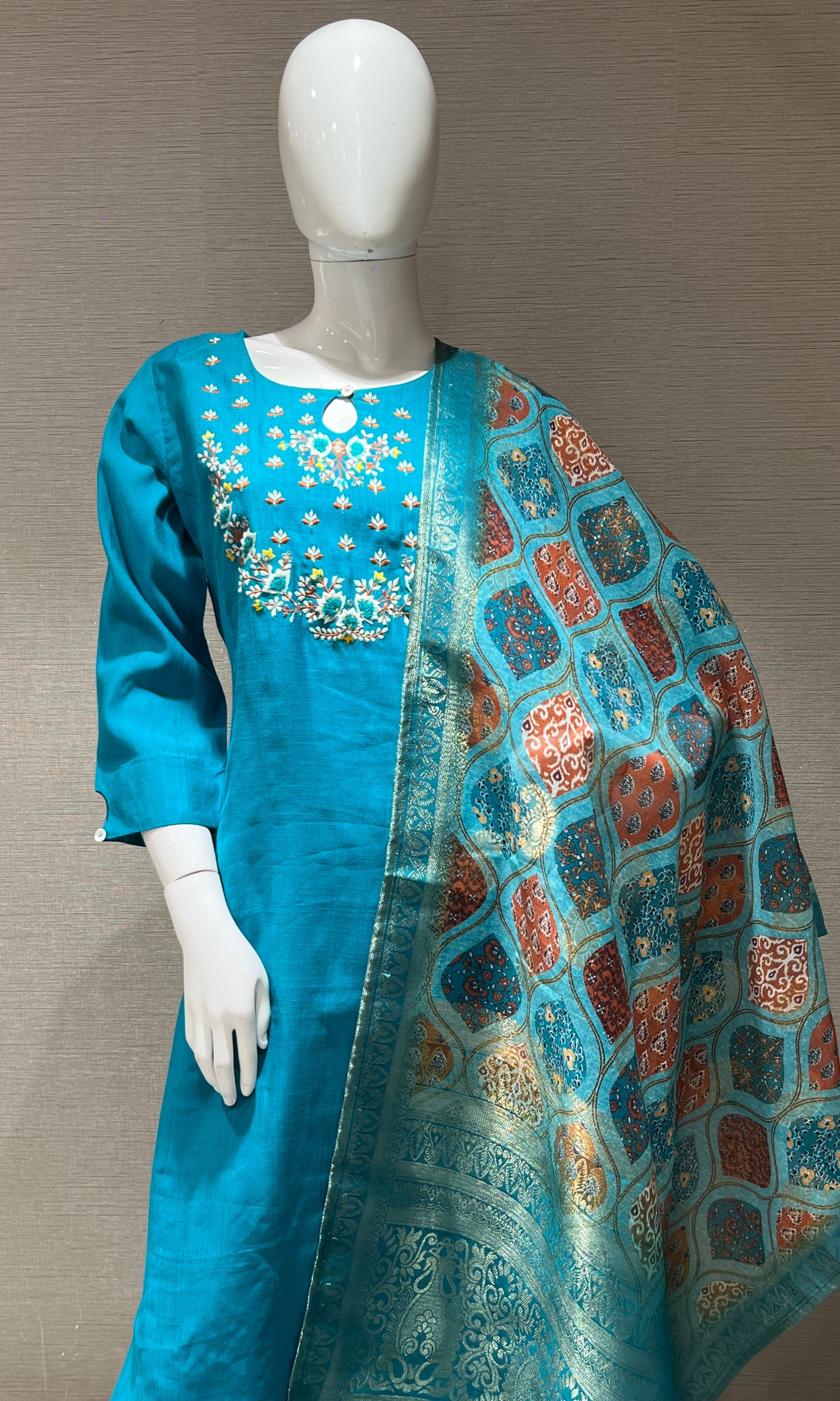 Rama green embroidered kurta set