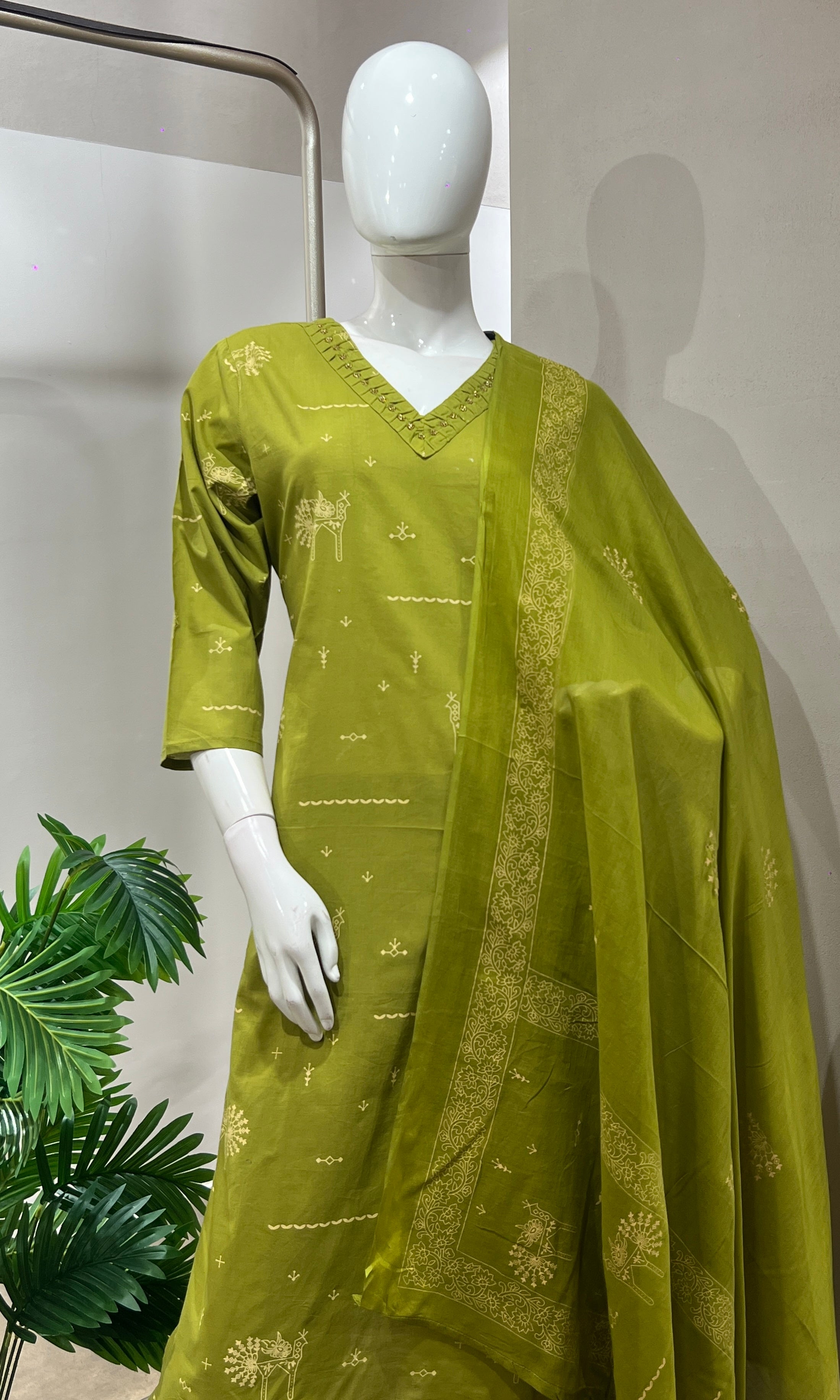 Green Ethnic Motifs Embroidered KURTA SET