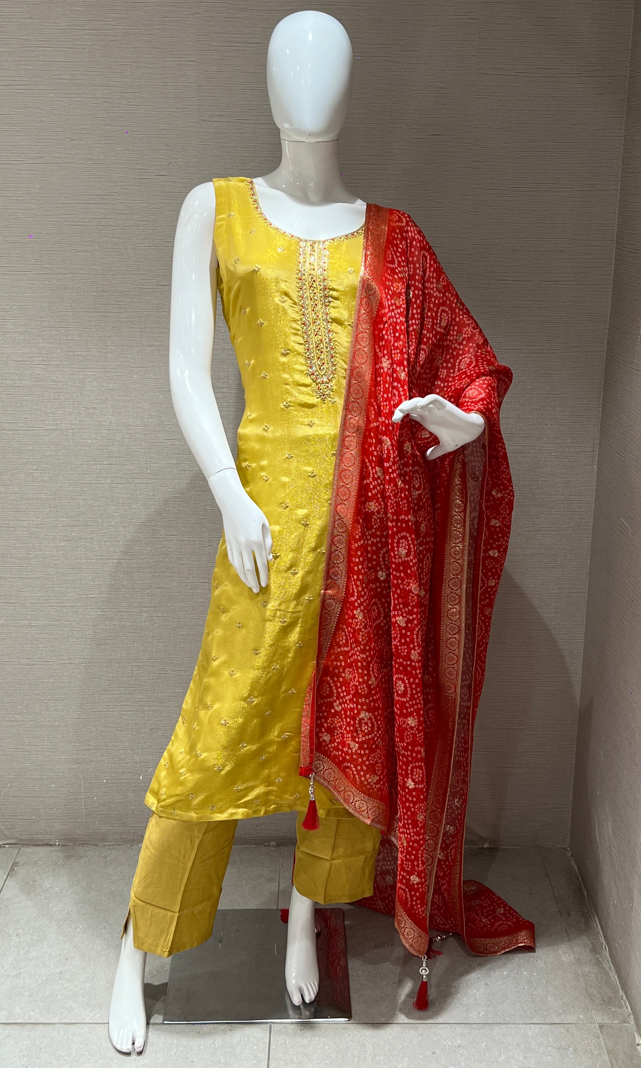 Yellow kurta set with contrast duppatta