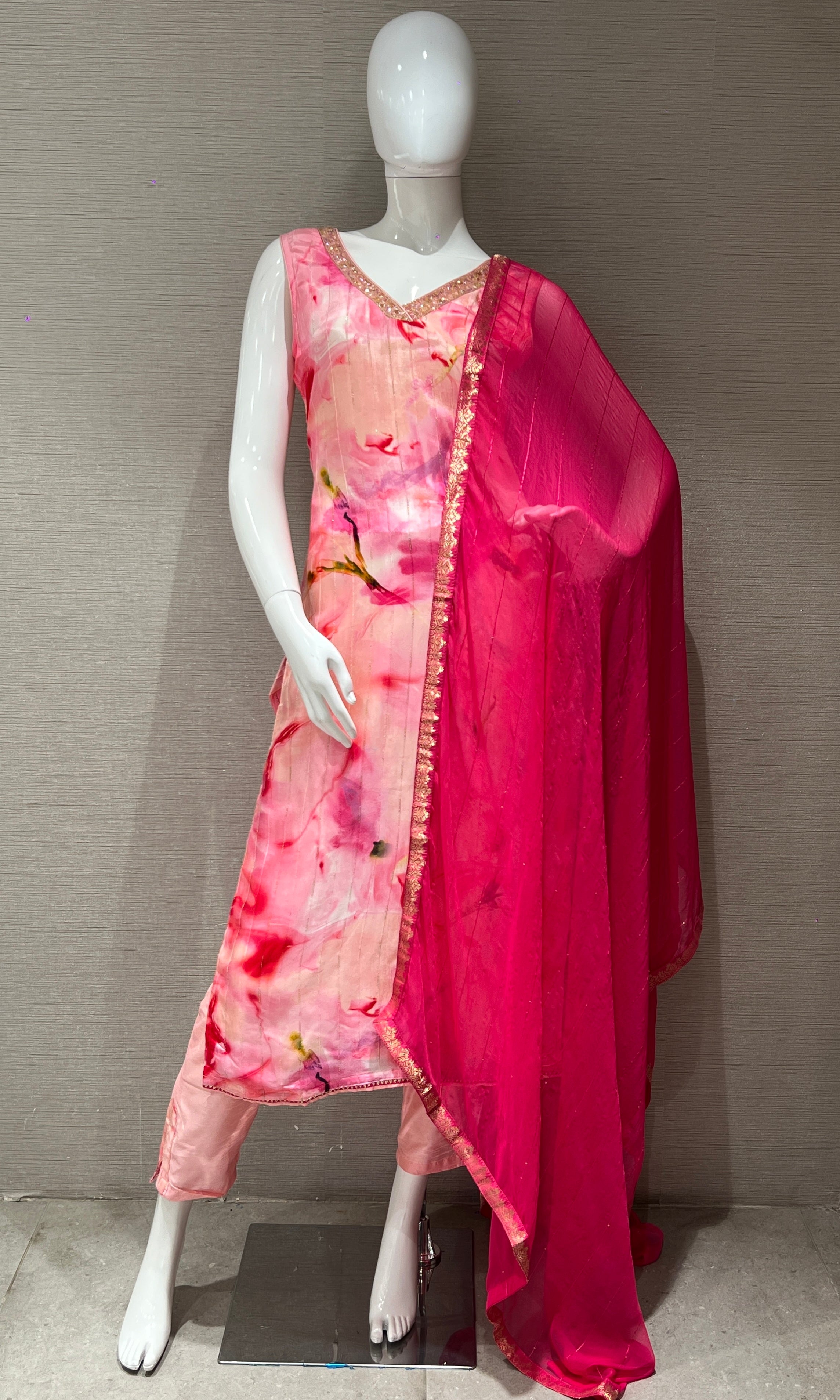 Baby pink kurta set with chiffon dupatta