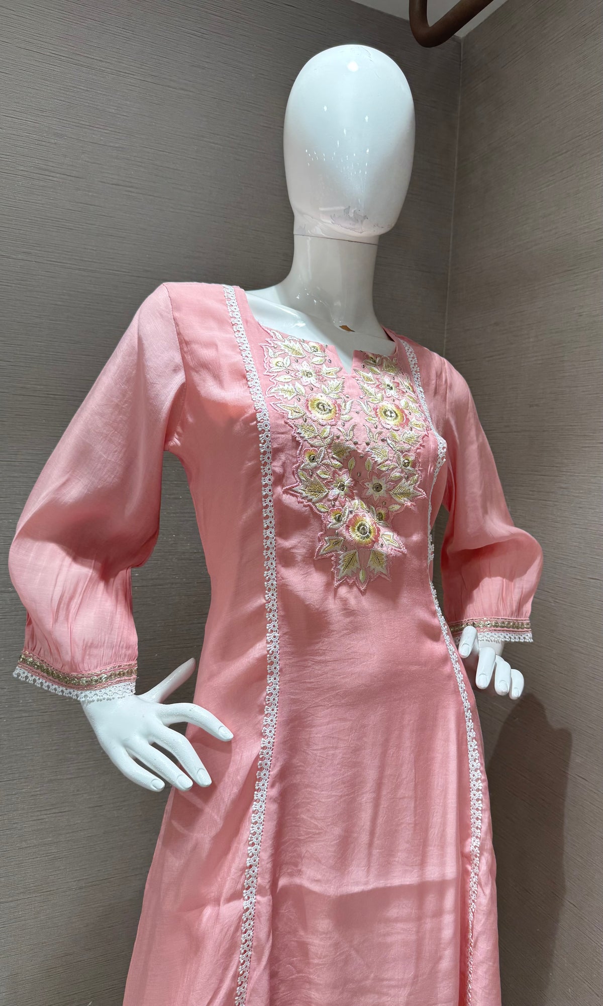 Baby Pink Floral Embroidered Ethnic Kurta top