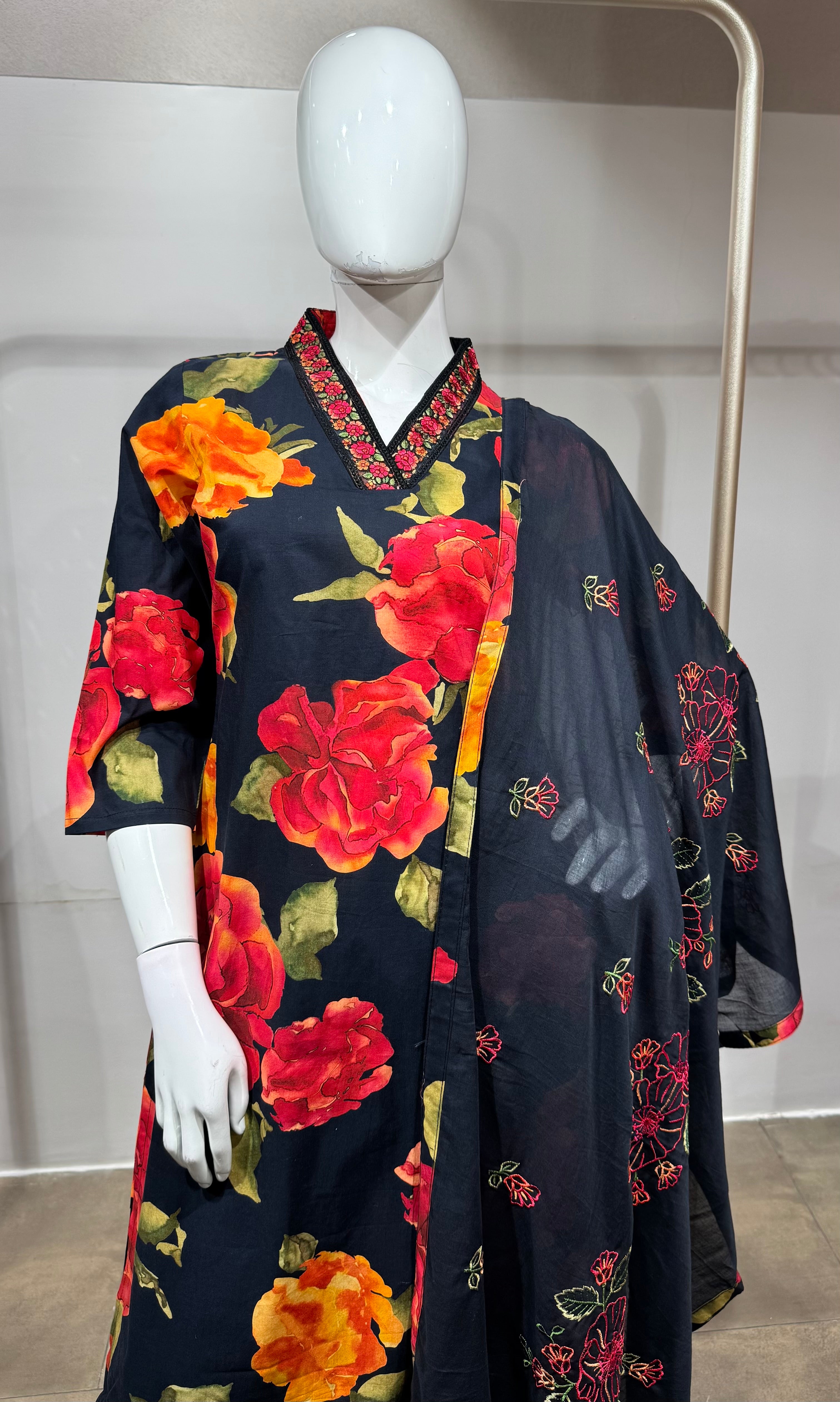 black red and orange floral prints Kurta set