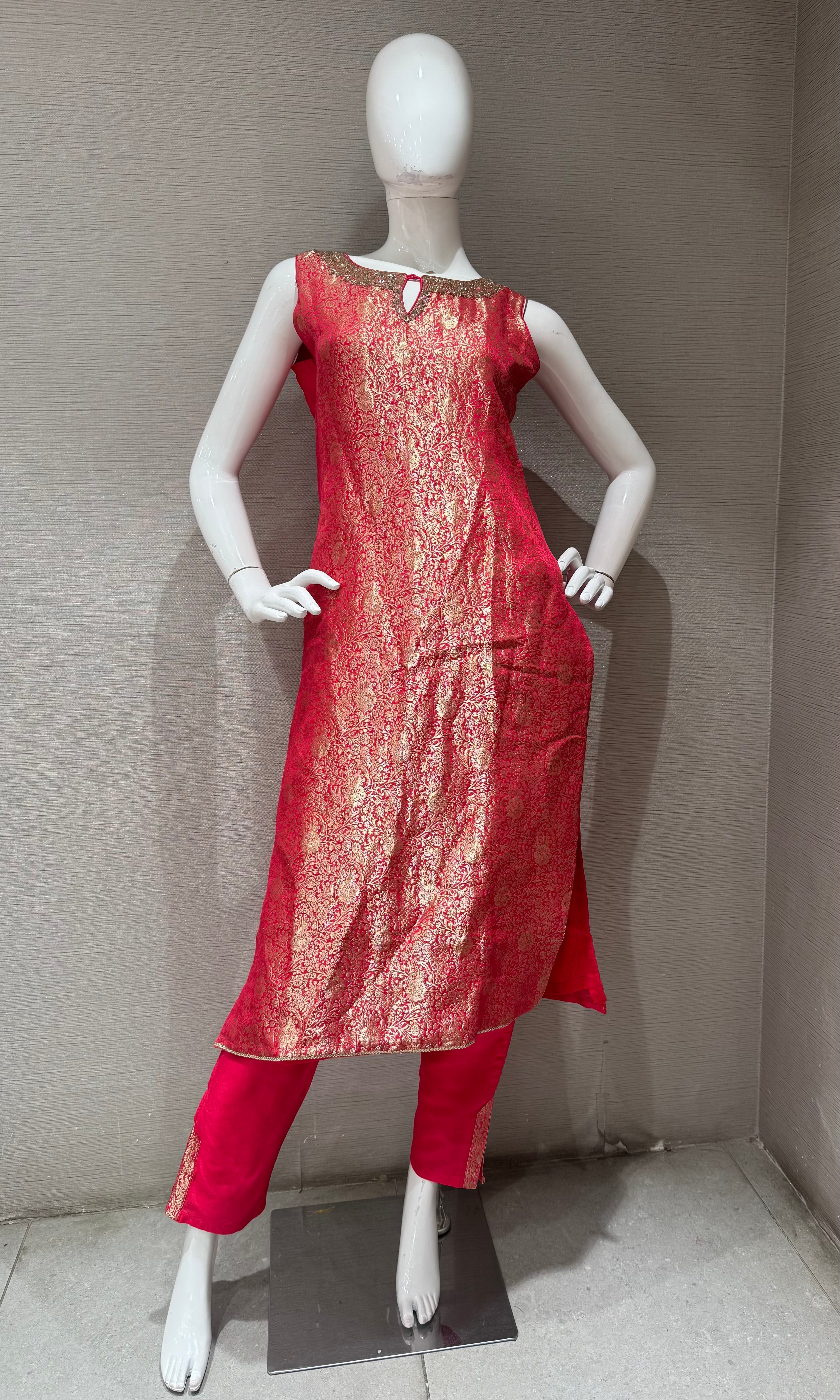 Rani Banarasi ethnic kurta set