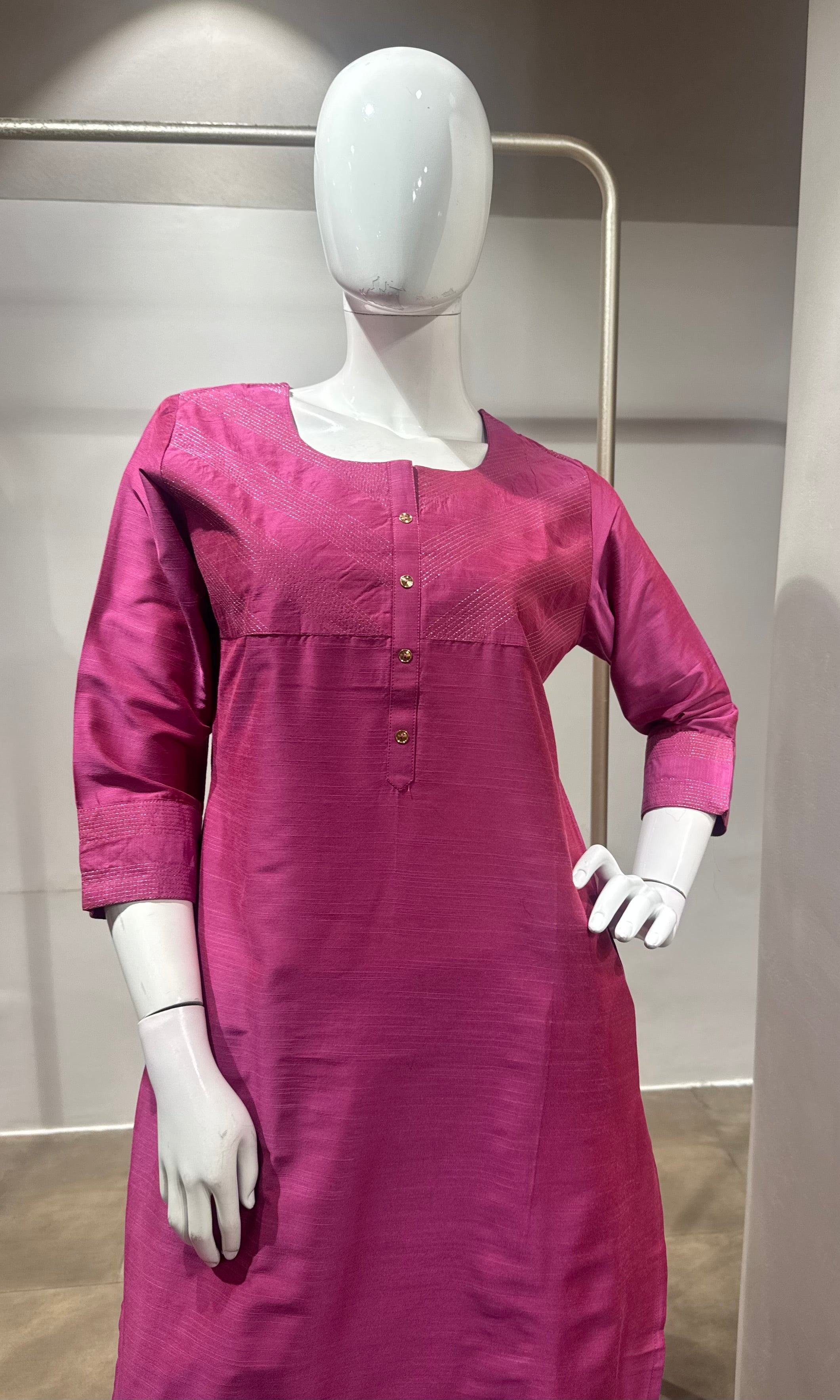 Pink Silk Kurta Set with Zari Dupatta