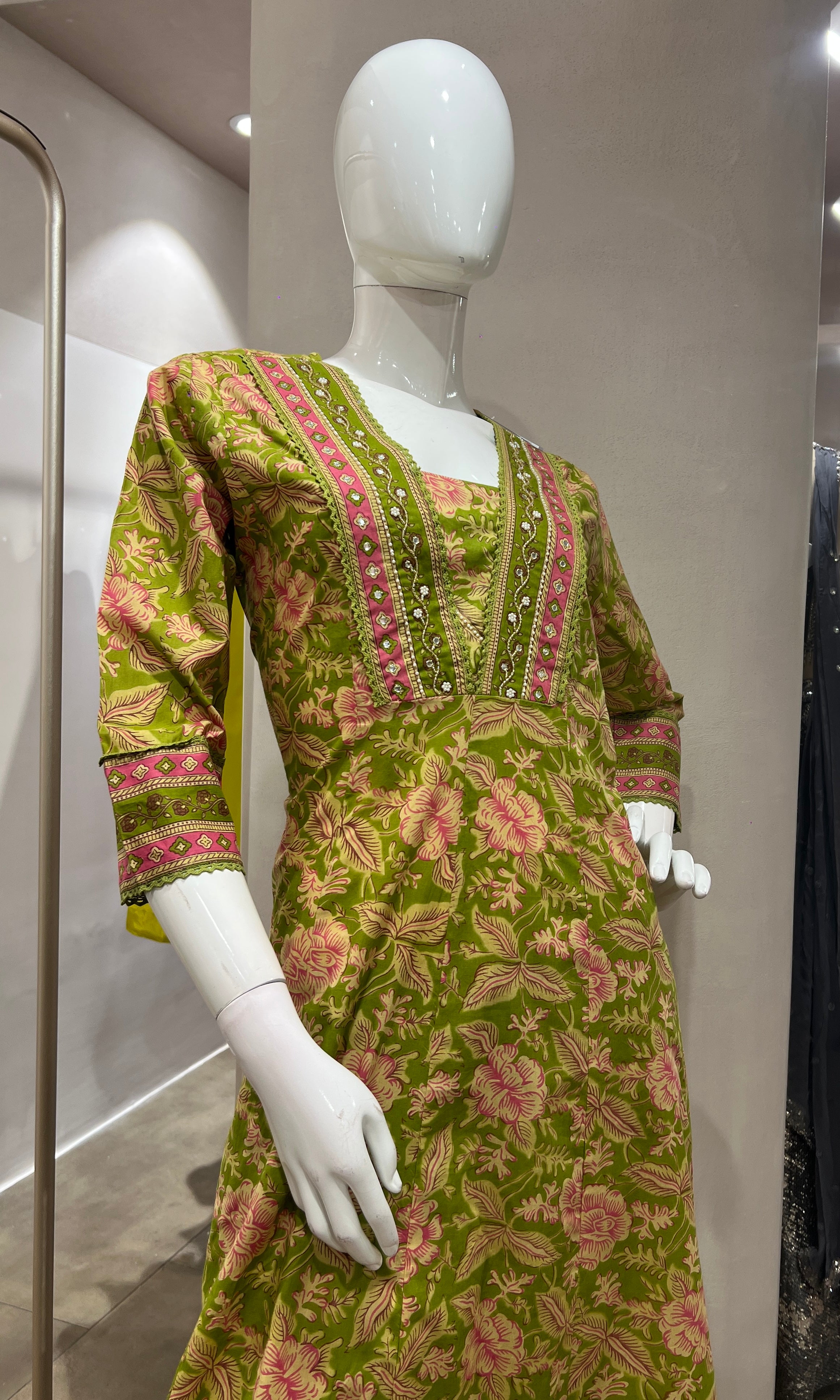 Light green FLORAL kurta set