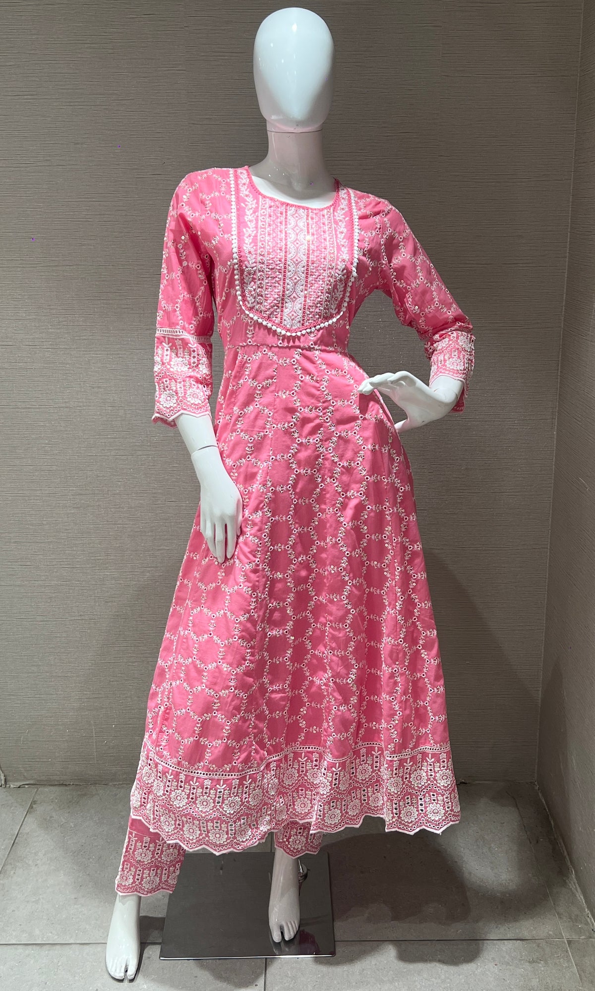Pink embroidery kurta set