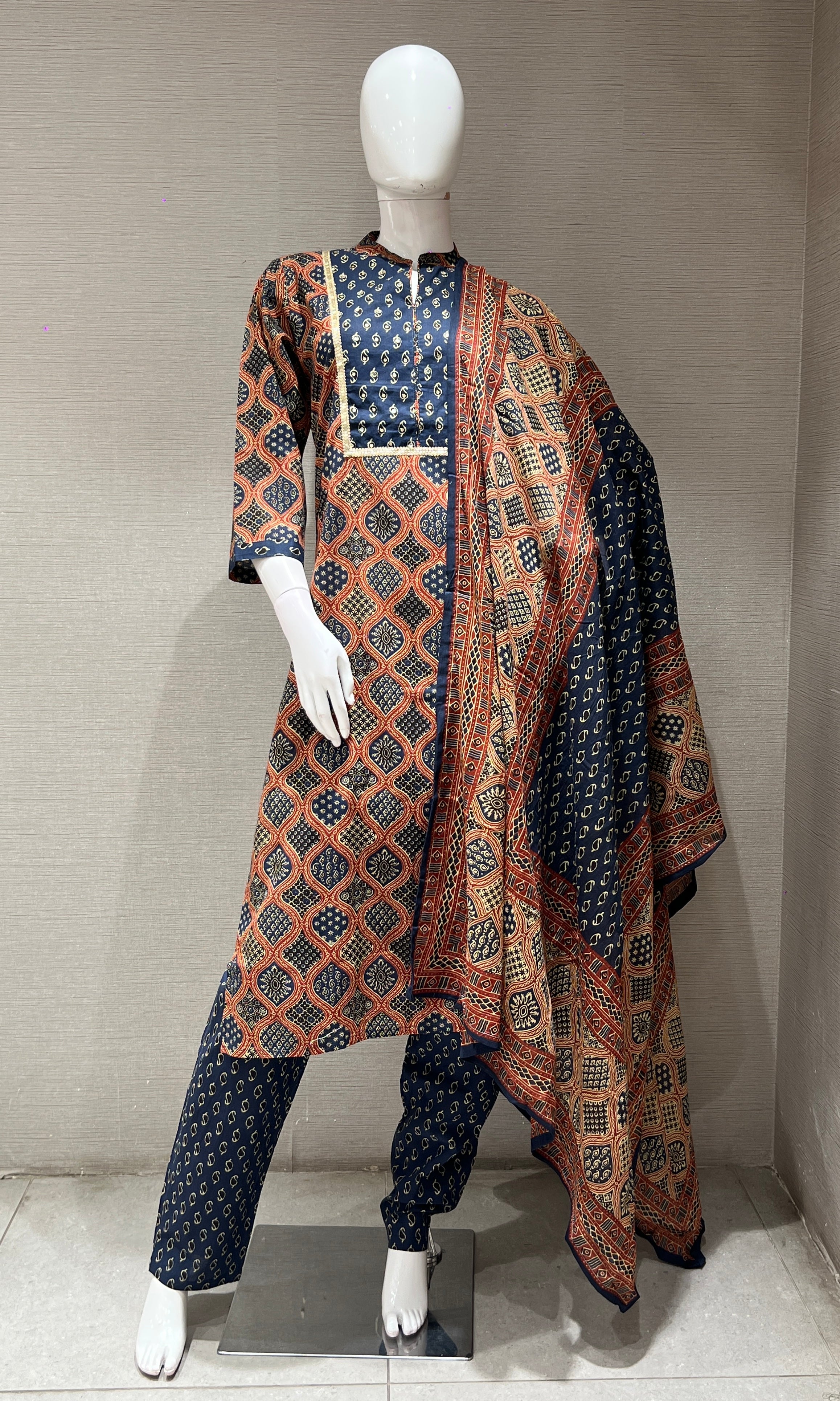 Blue INTRICATE PRINTED KURTA SET