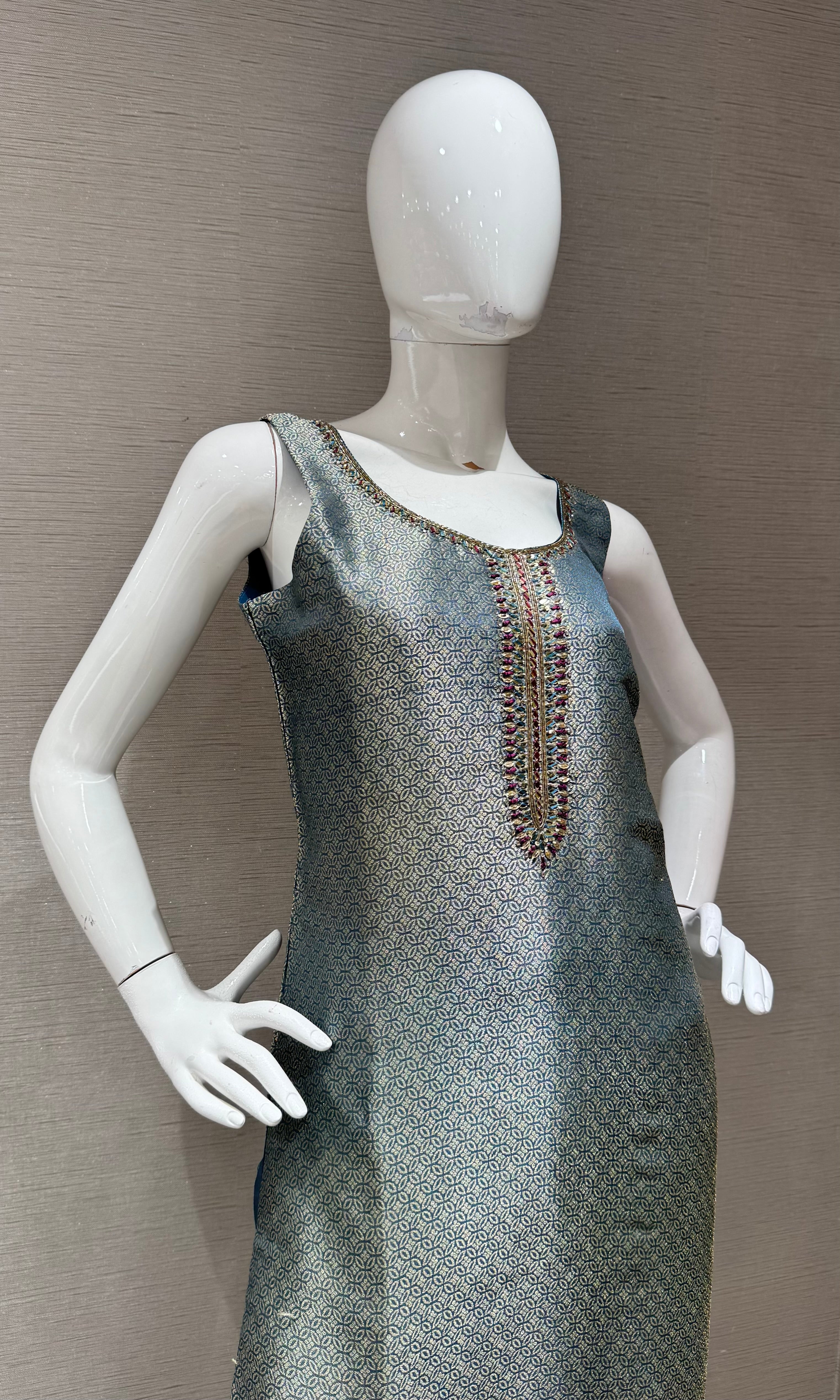 Muted Blue Printed Tunic with Zari Dupatta