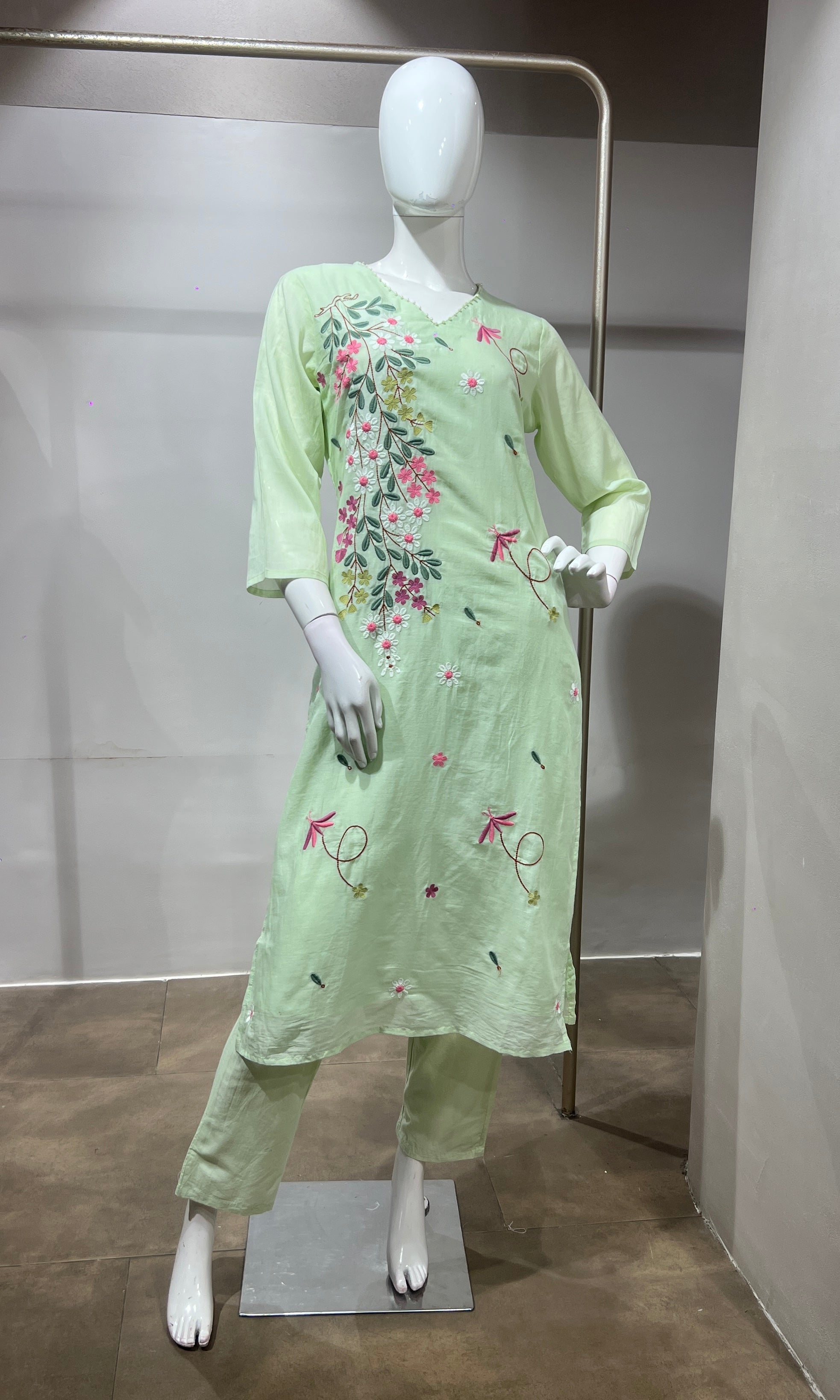 Pista green Pastel Floral Embroidered Kurta Set with Dupatta