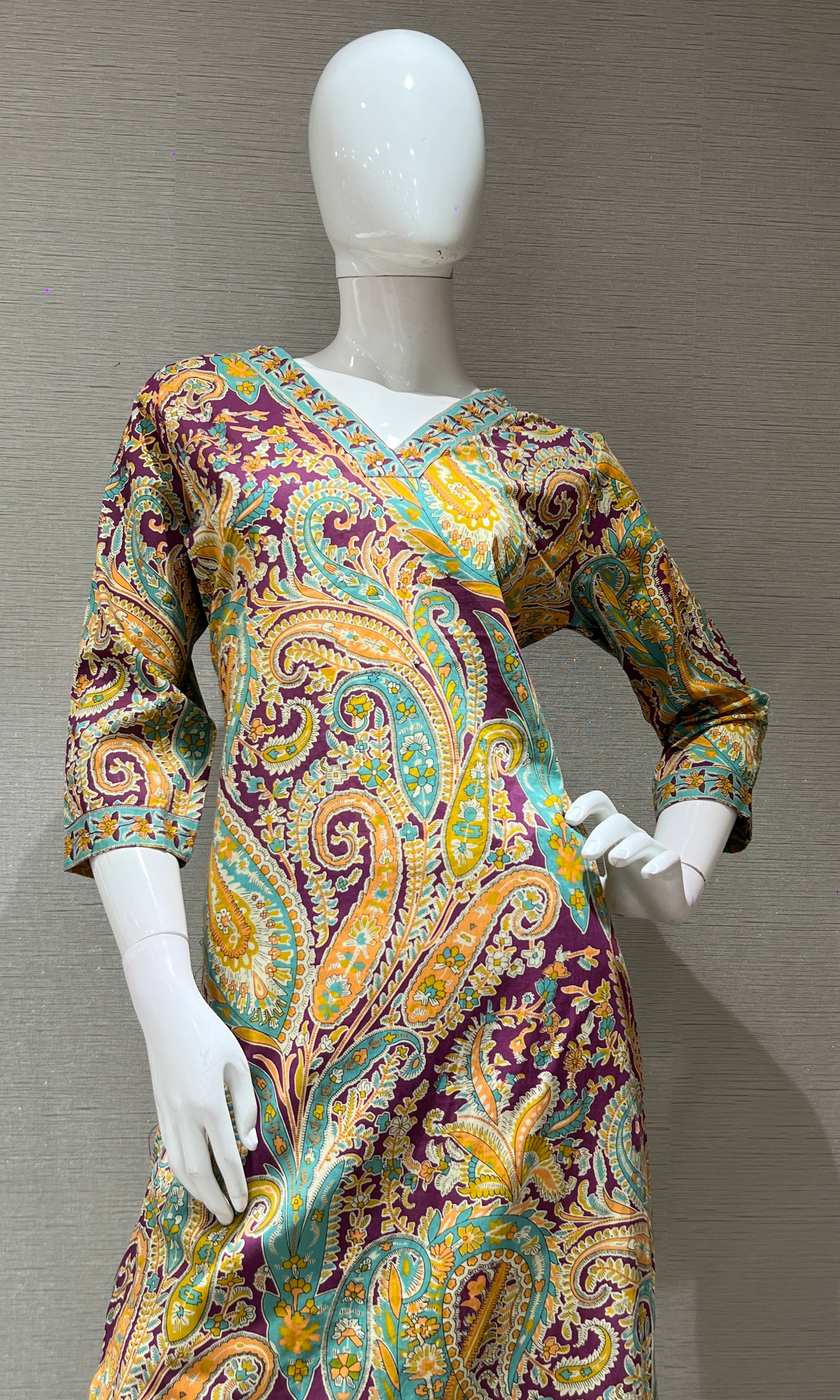 Violet kurta set WITH STRIPED DUPATTA