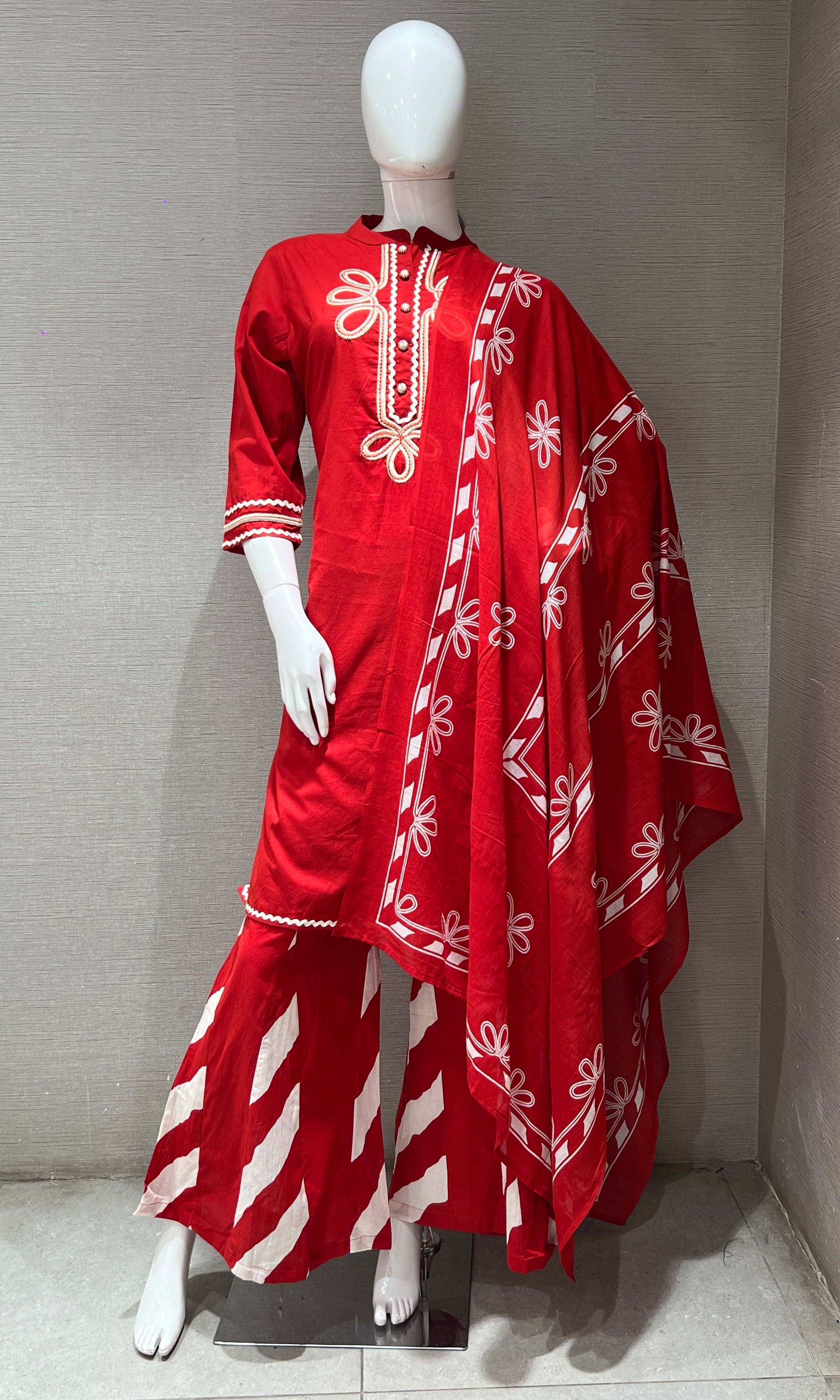 Red FLORAL KURTA SET WITH palazzo PANTS