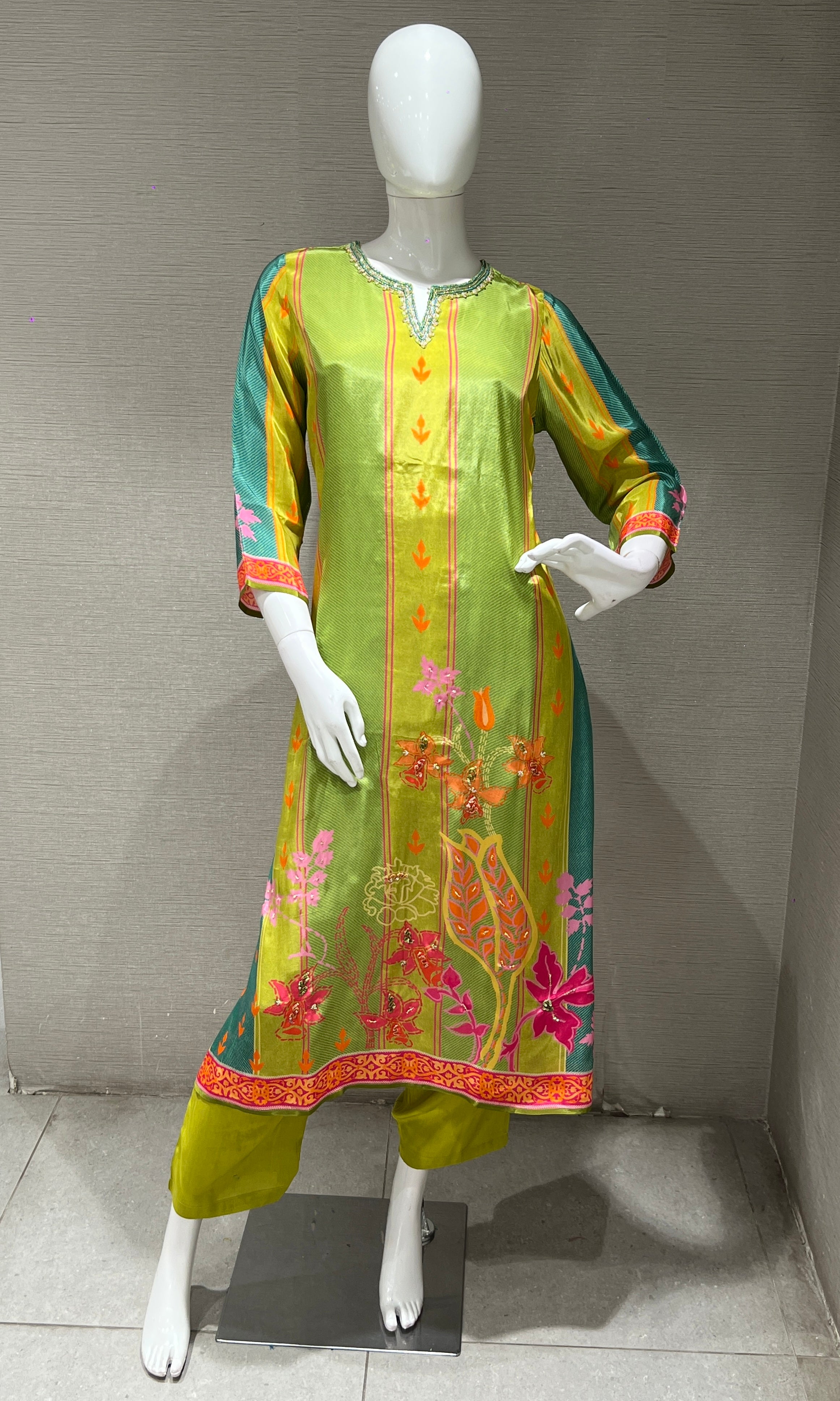 Green Floral Print Kurta Set with Dupatta
