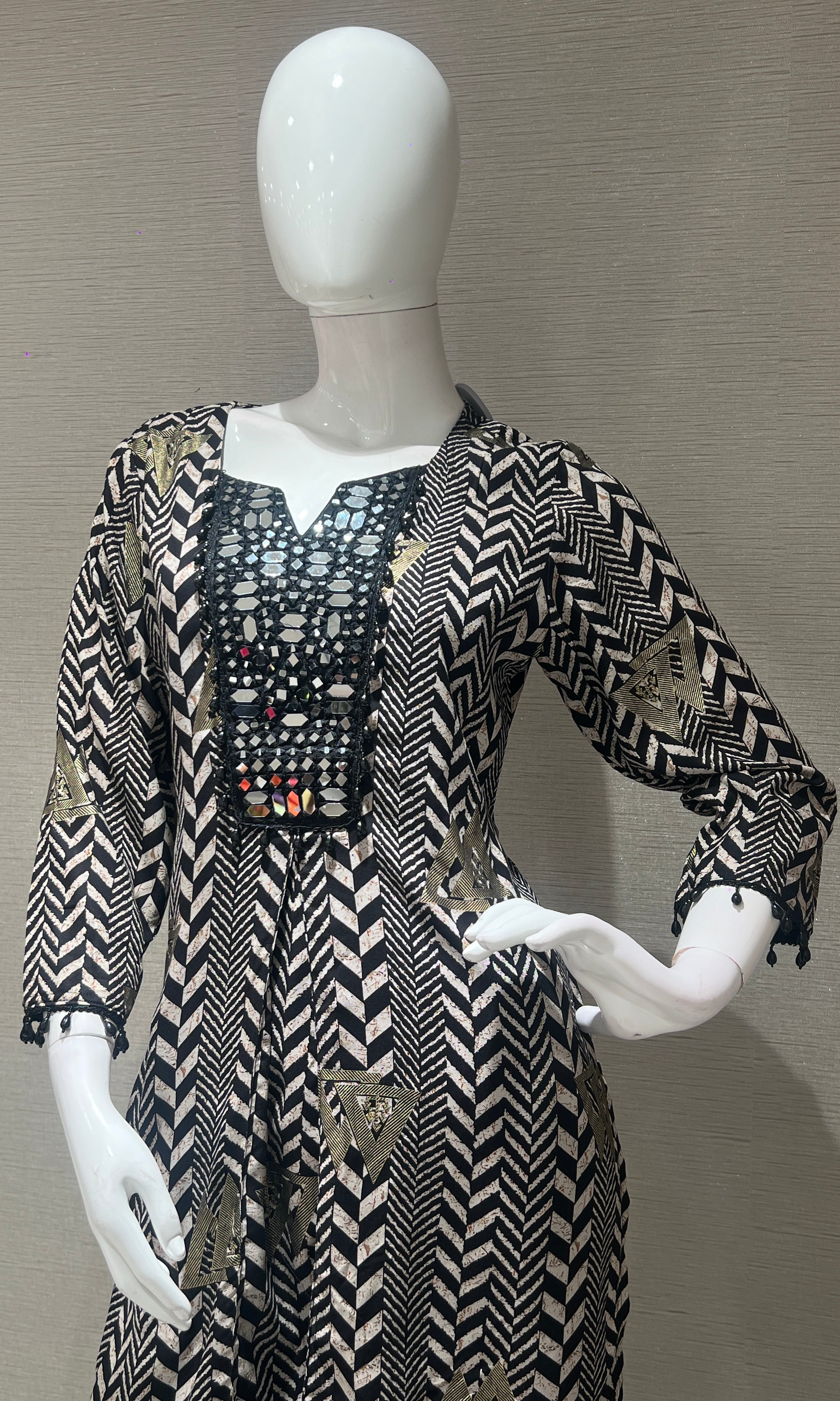 Black and White Geometric Print cord set