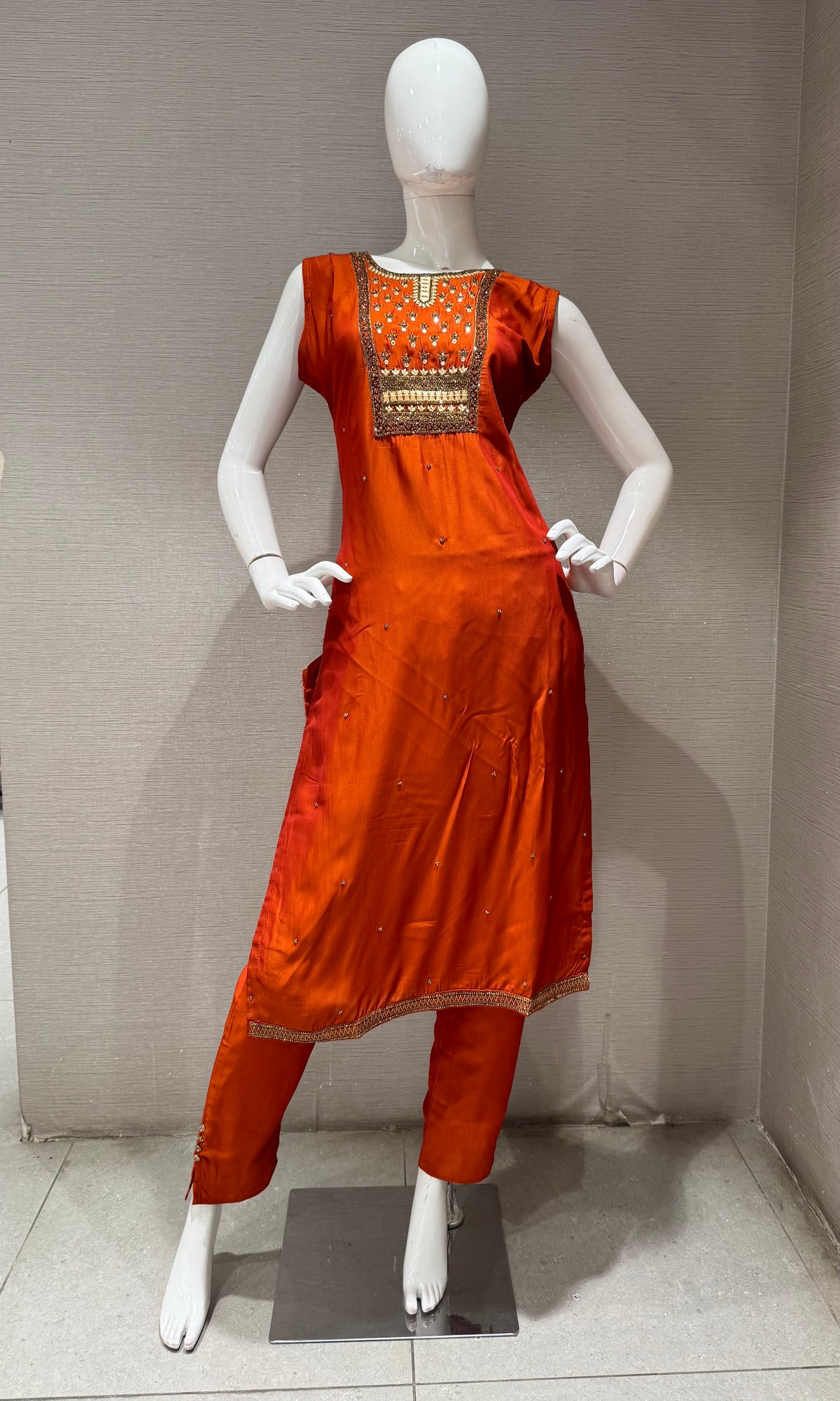 RUST SILK ETHNIC KURTA SET WITH BANARASI DUPATTA