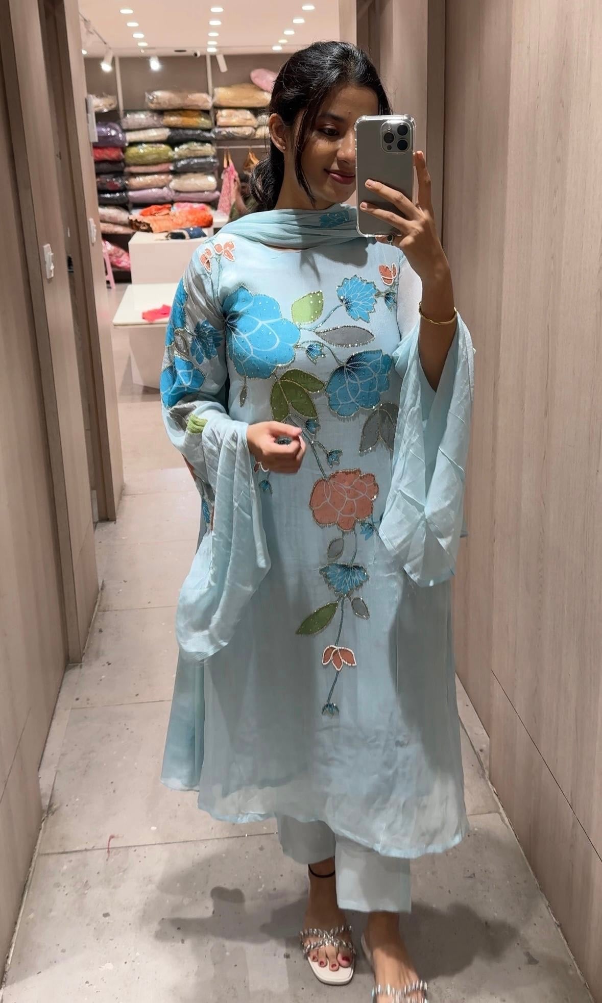 blue floral kurta set with long sleeves