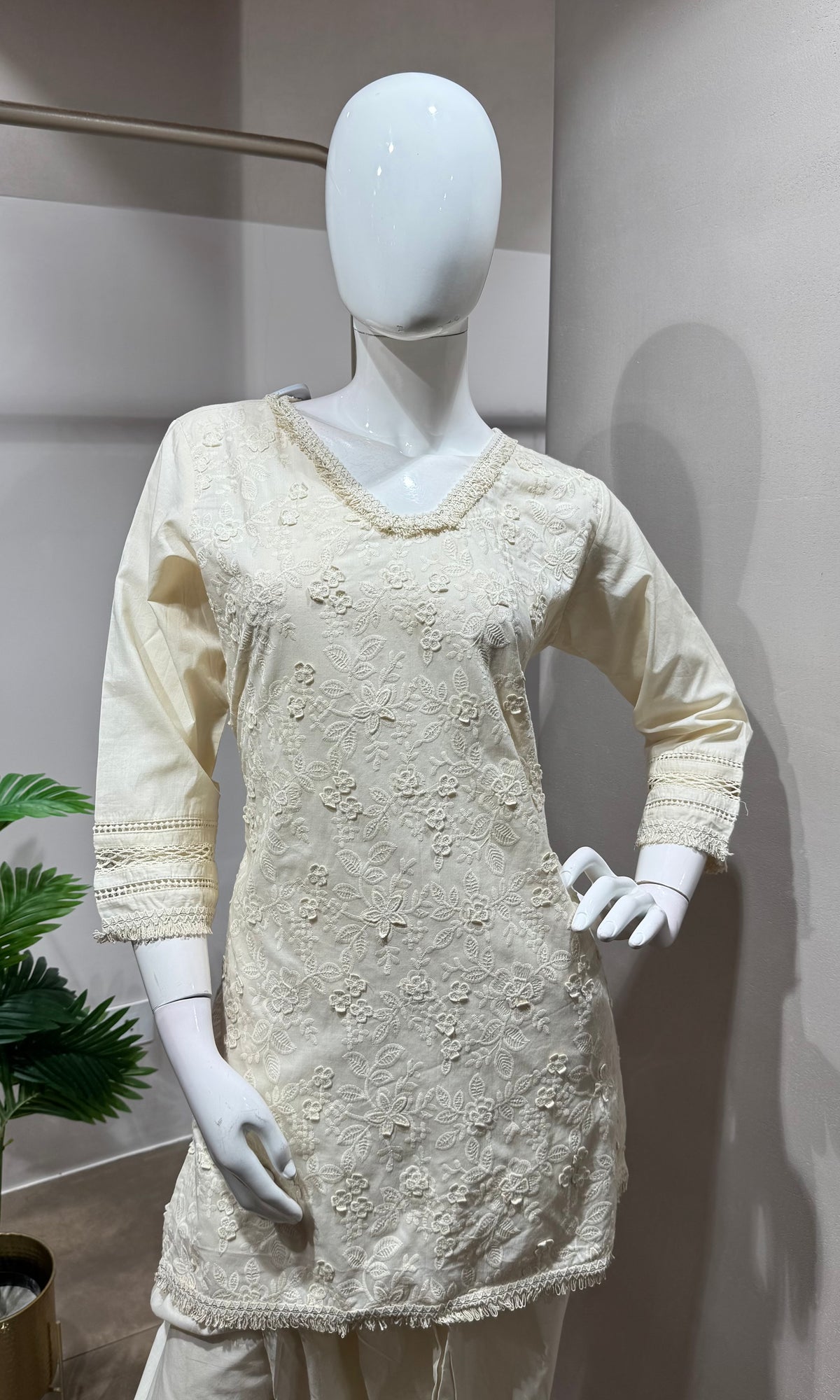 Cream kurta set floral dupatta