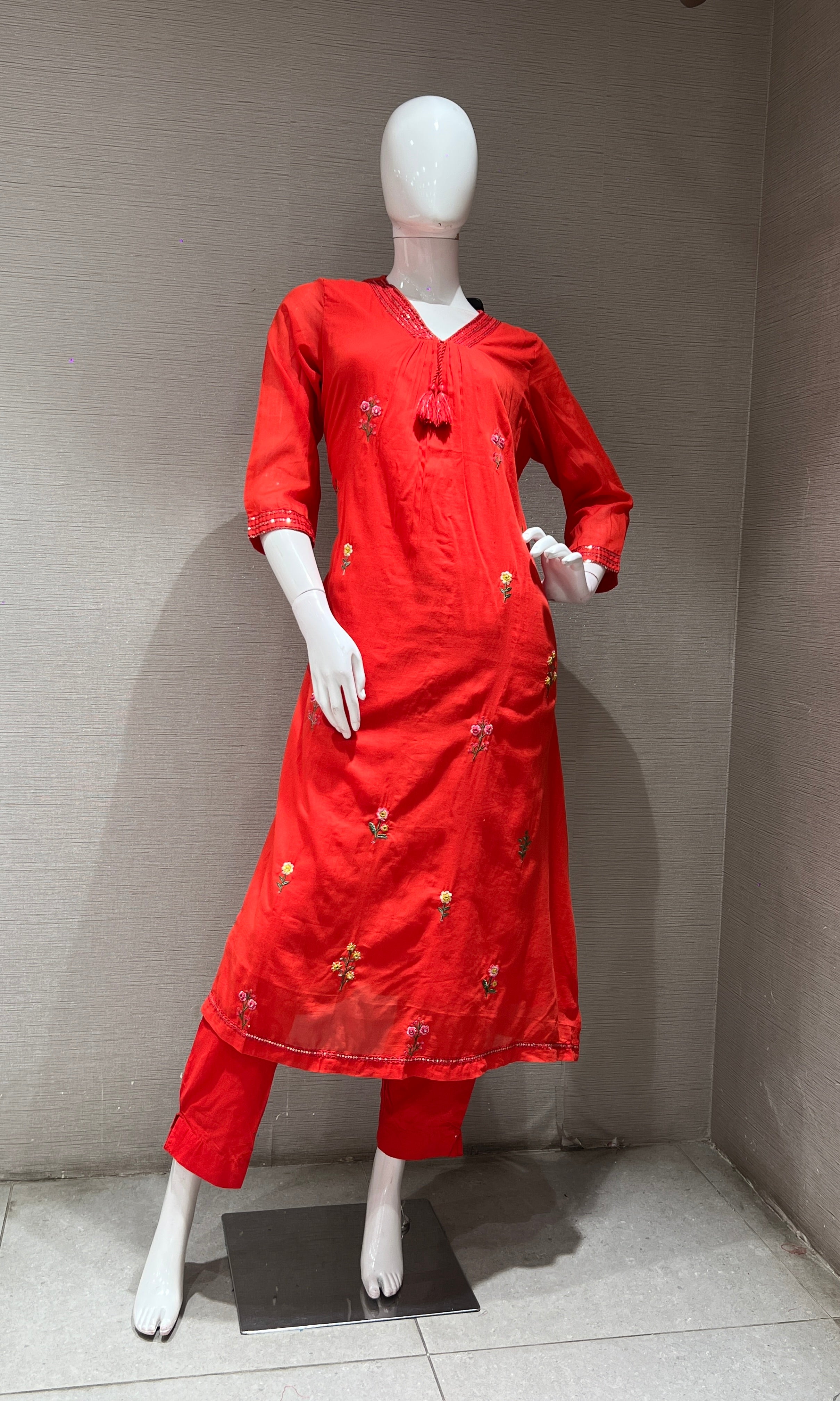 Red kurta set WITH DUPATTA