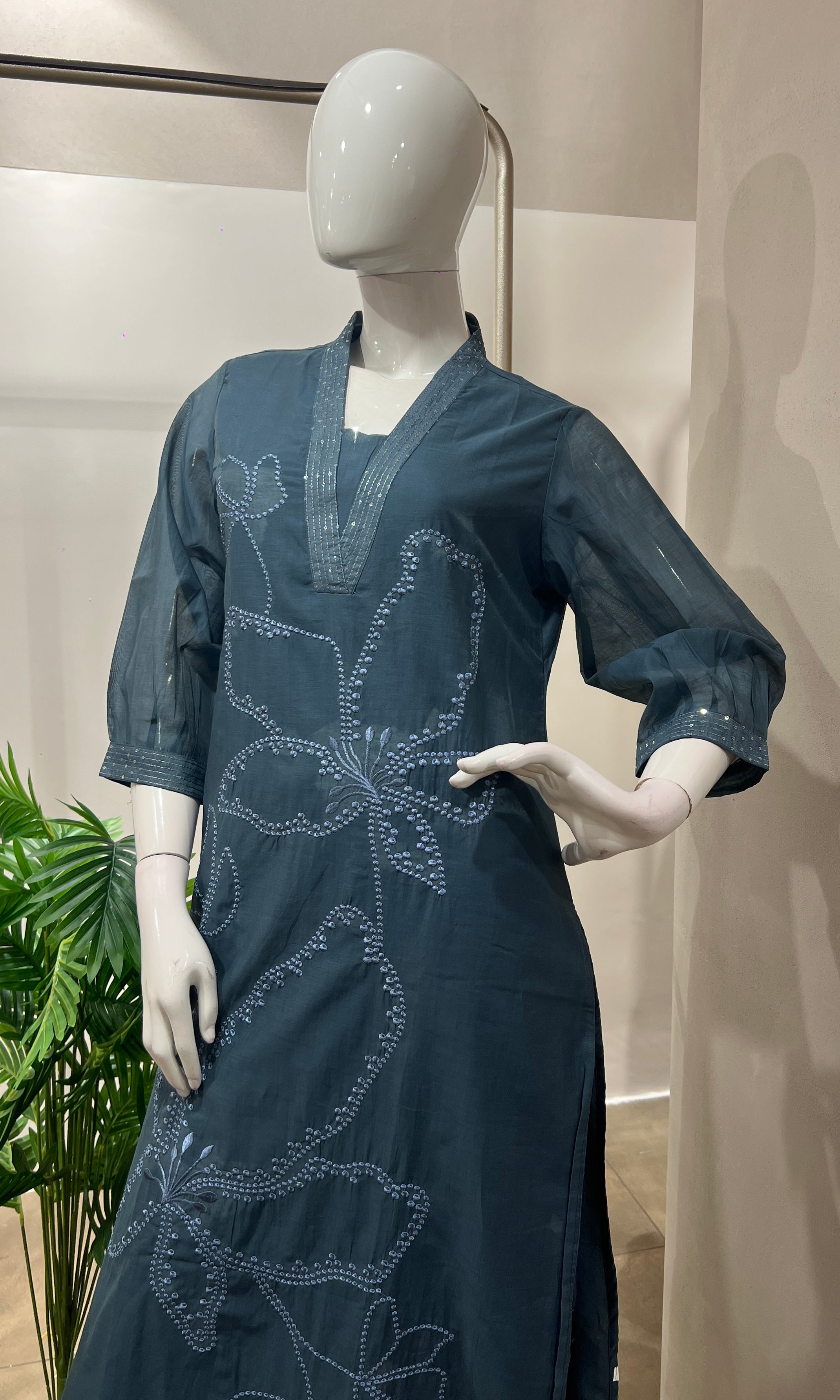 BLUE FLORAL ETHNIC KURTA SET