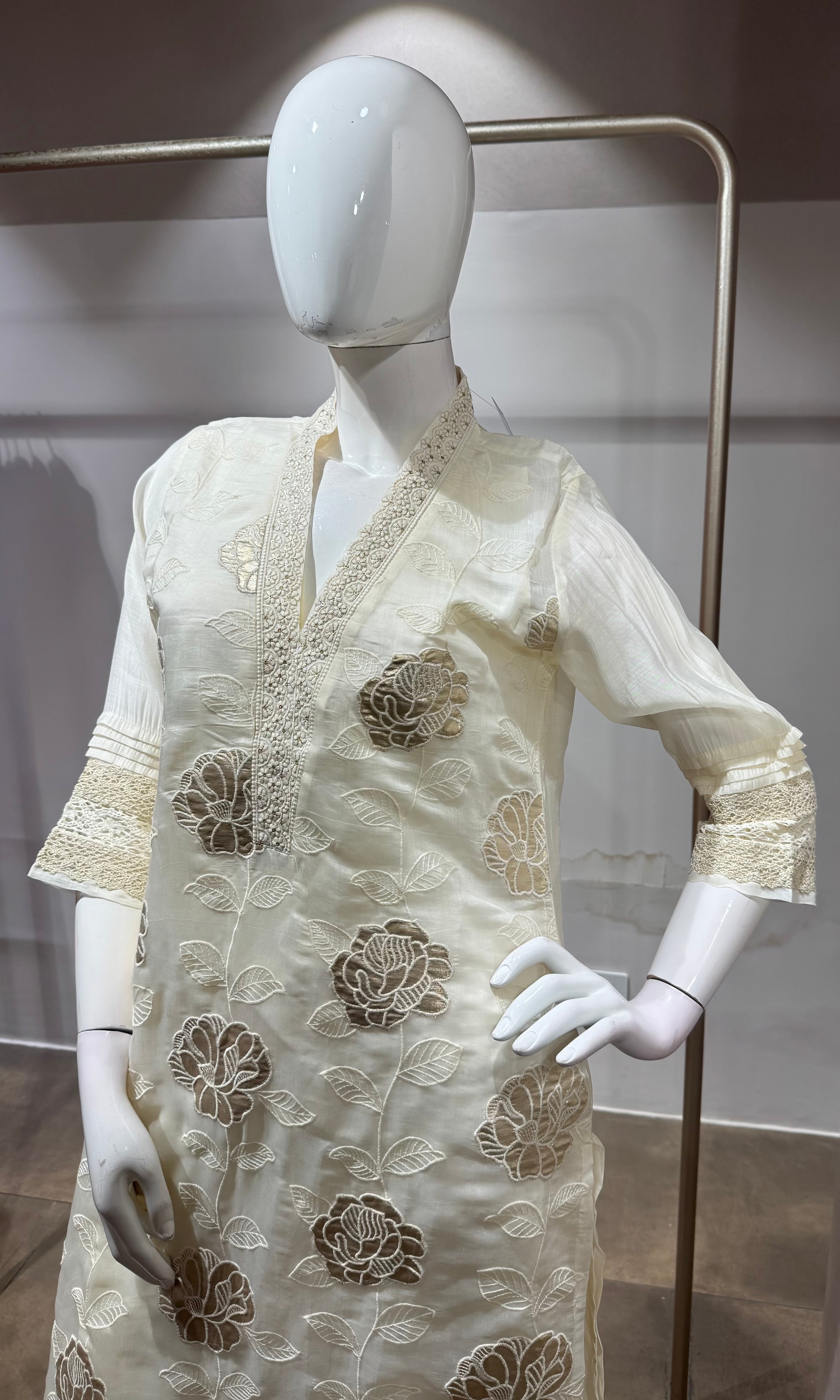 Cream gold Floral embroidered kurta set