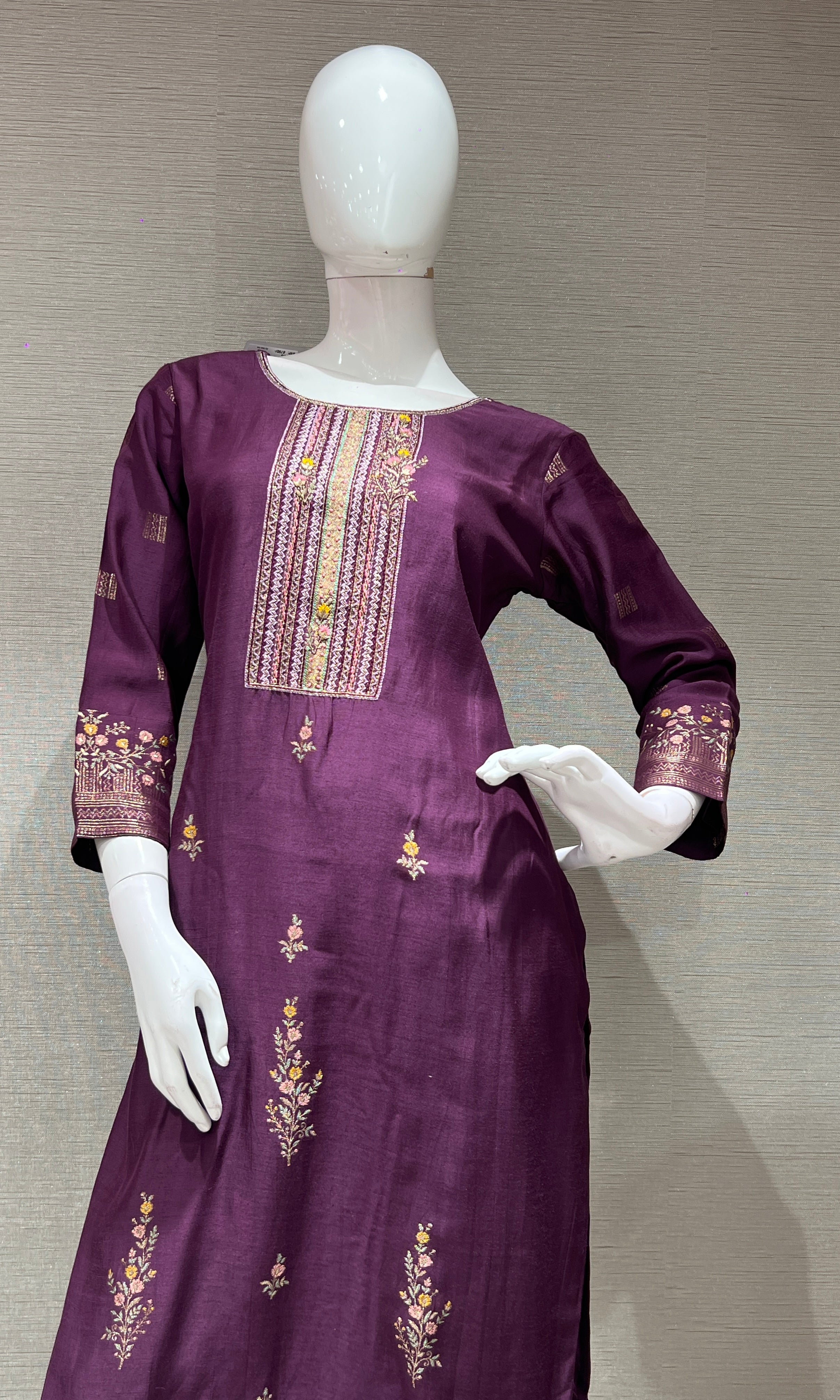 WINE EMBROIDERED KURTA SET WITH DUPATTA