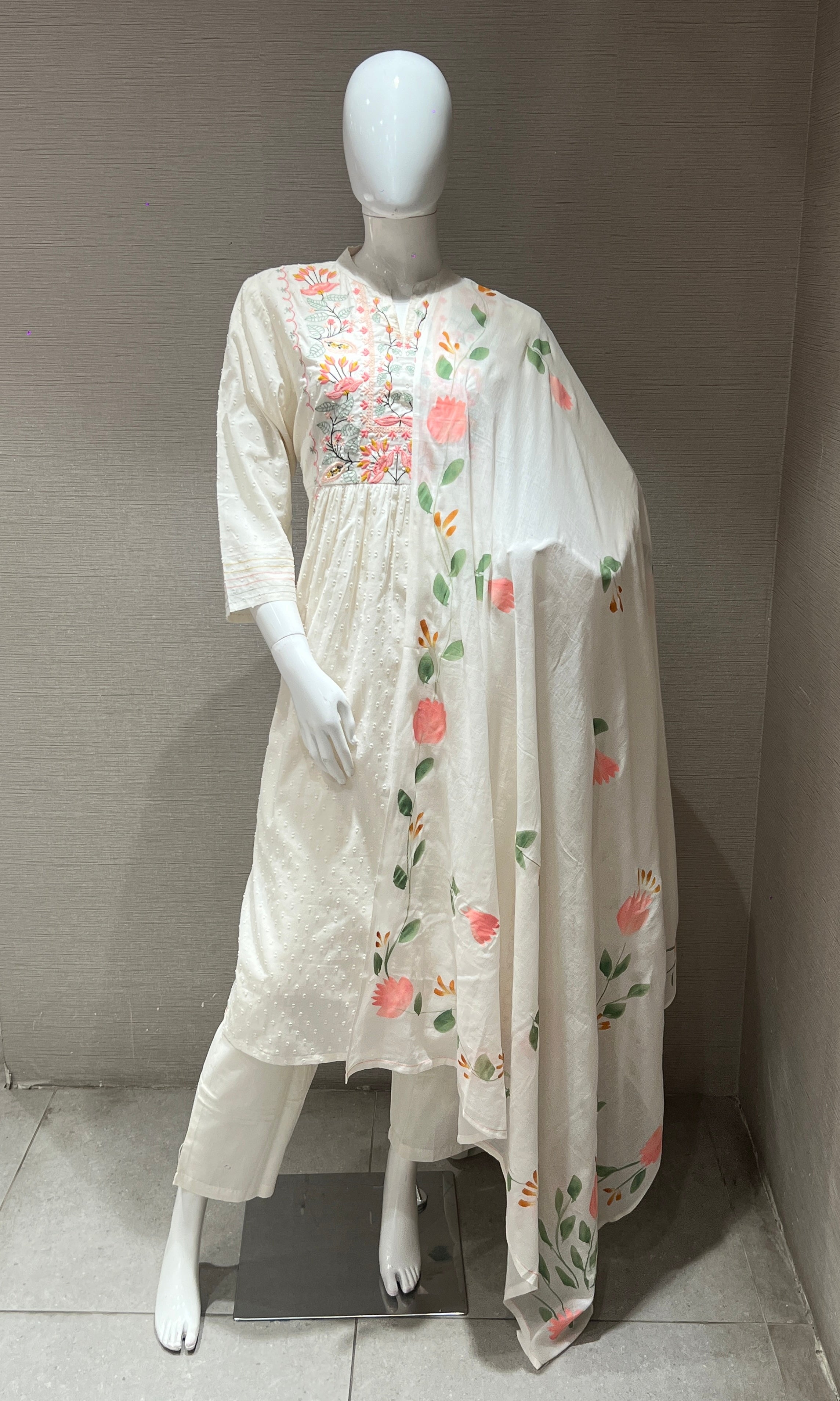 Cream mul Chanderi Anarkali kurta set
