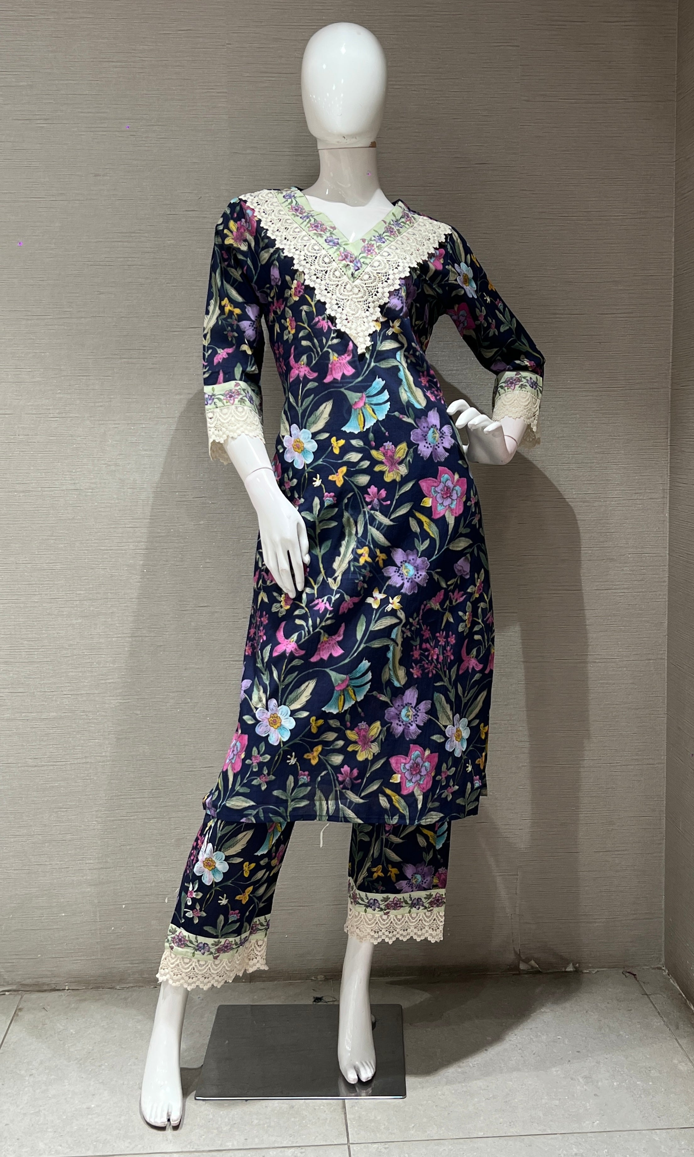 Blue FLORAL PRINTED EMBROIDERED kurta set