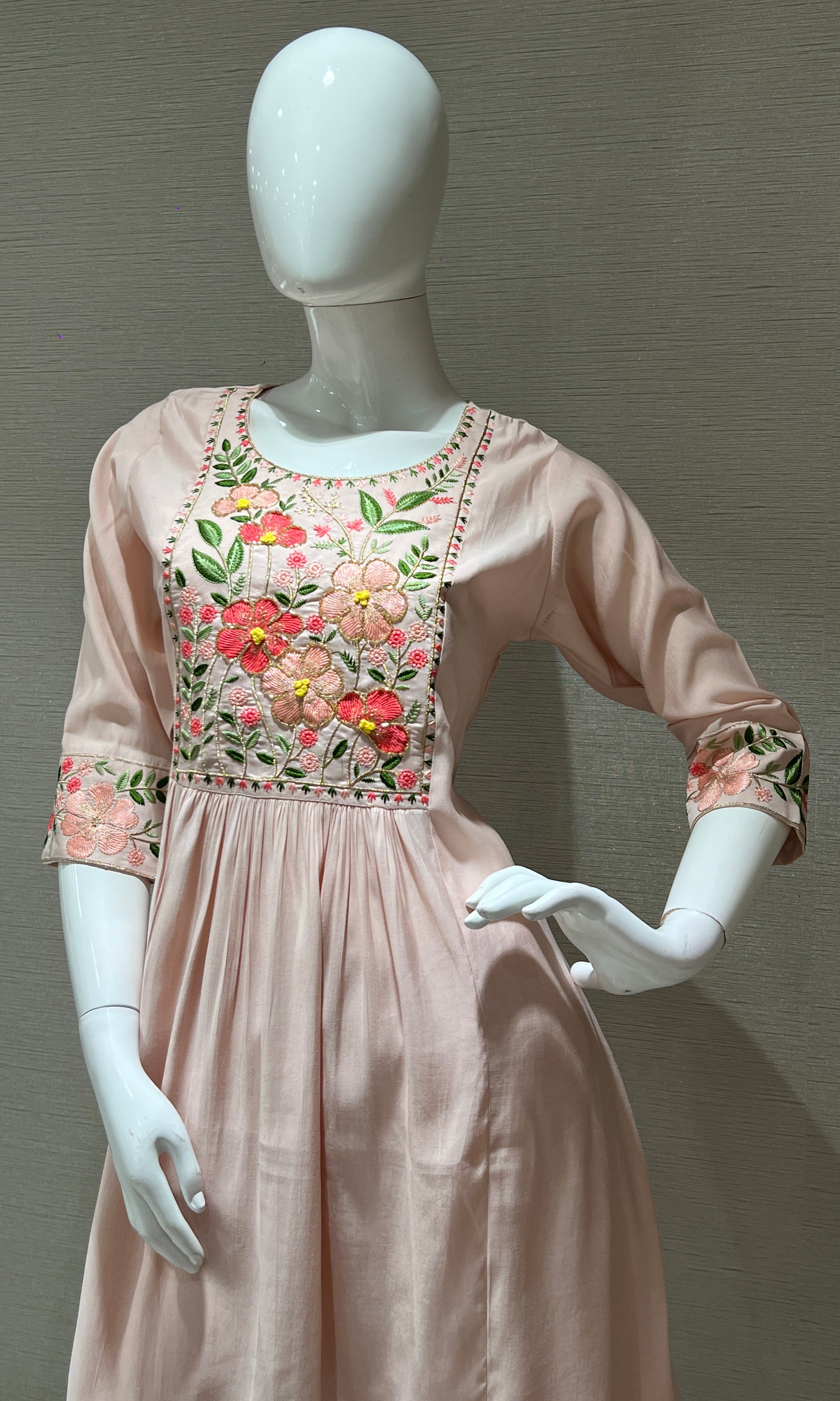 Light Peach Floral Mul Chanderi kurta set