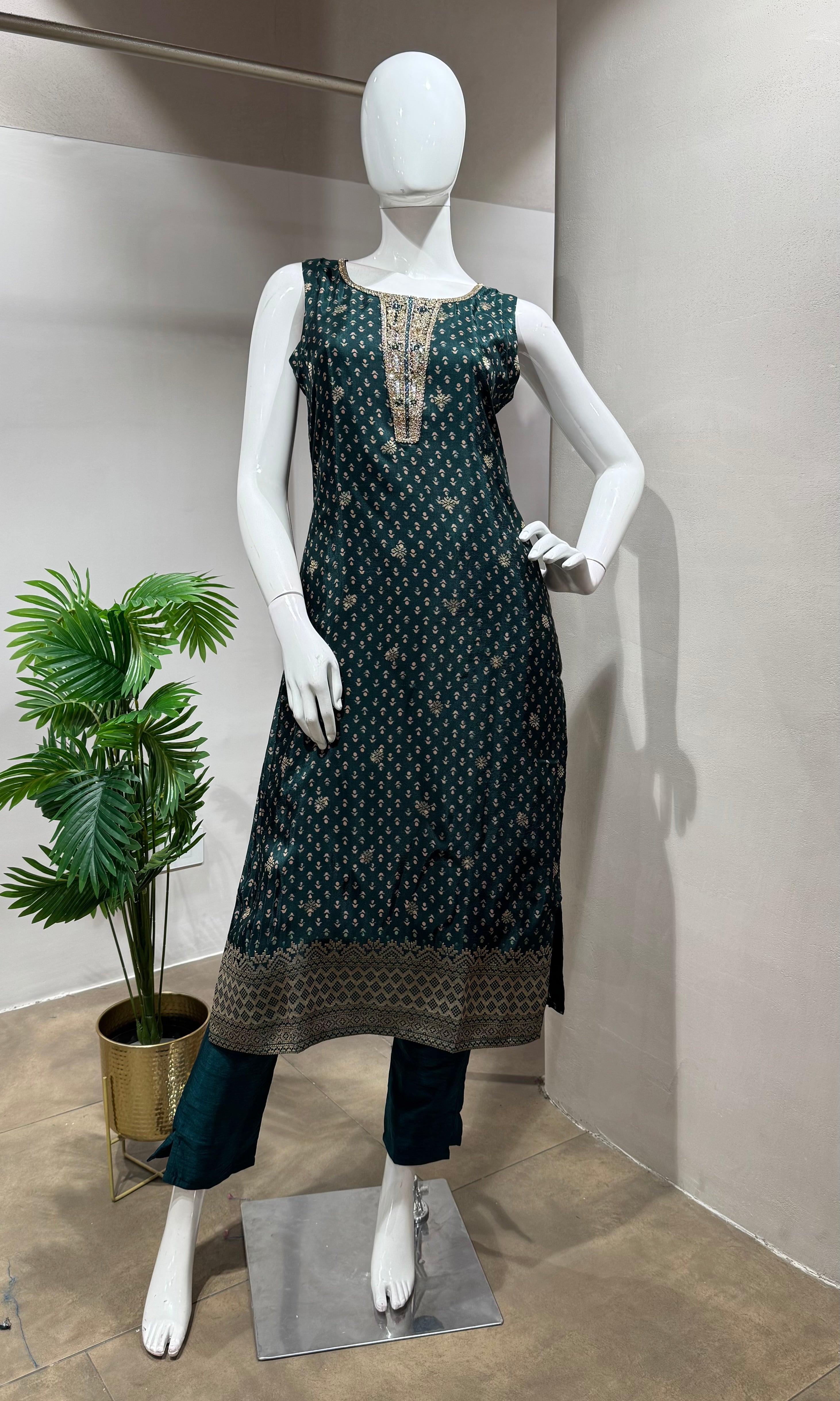 Green Chanderi KURTA SET with Zari Borders