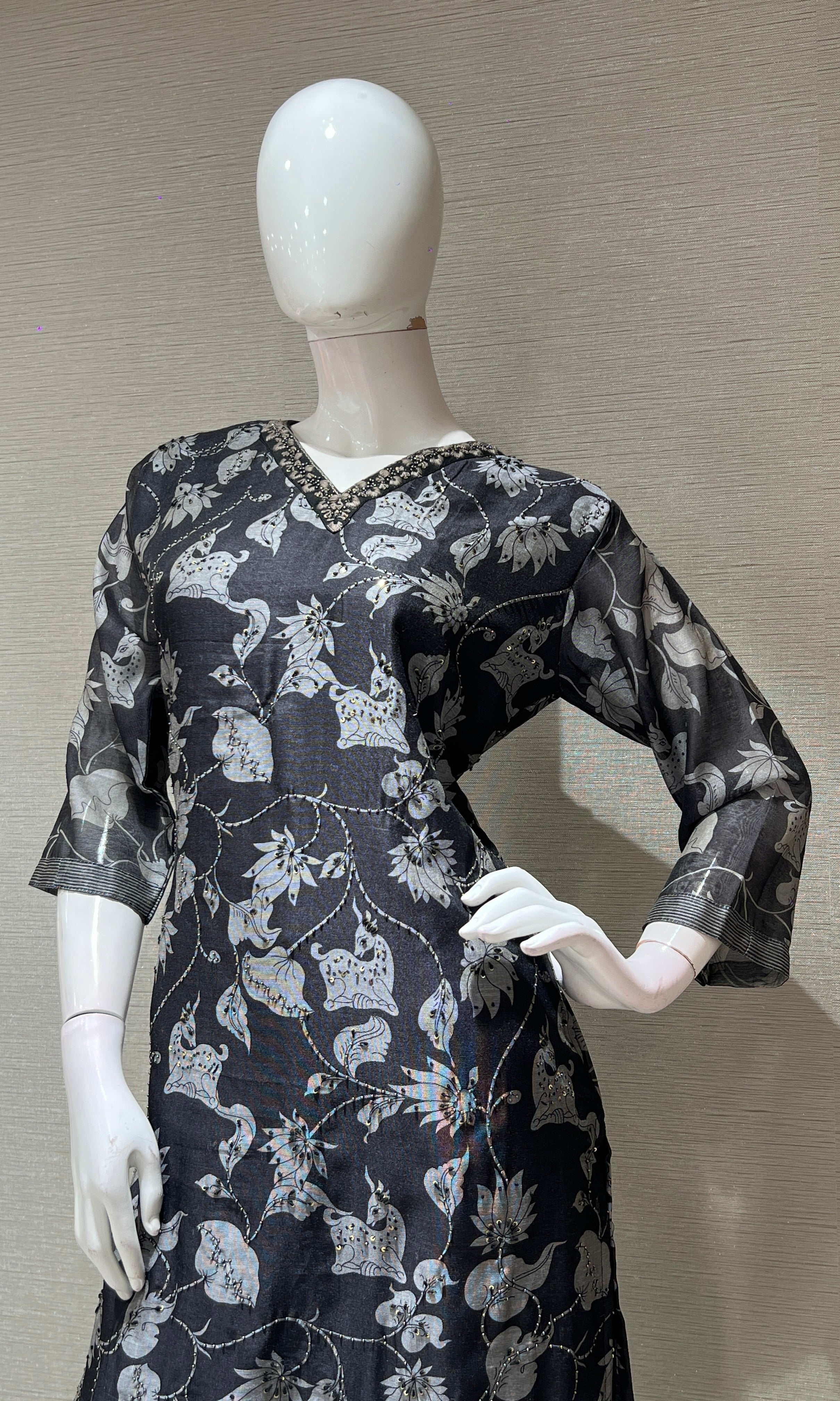 Black FLORAL PRINT KURTA SET