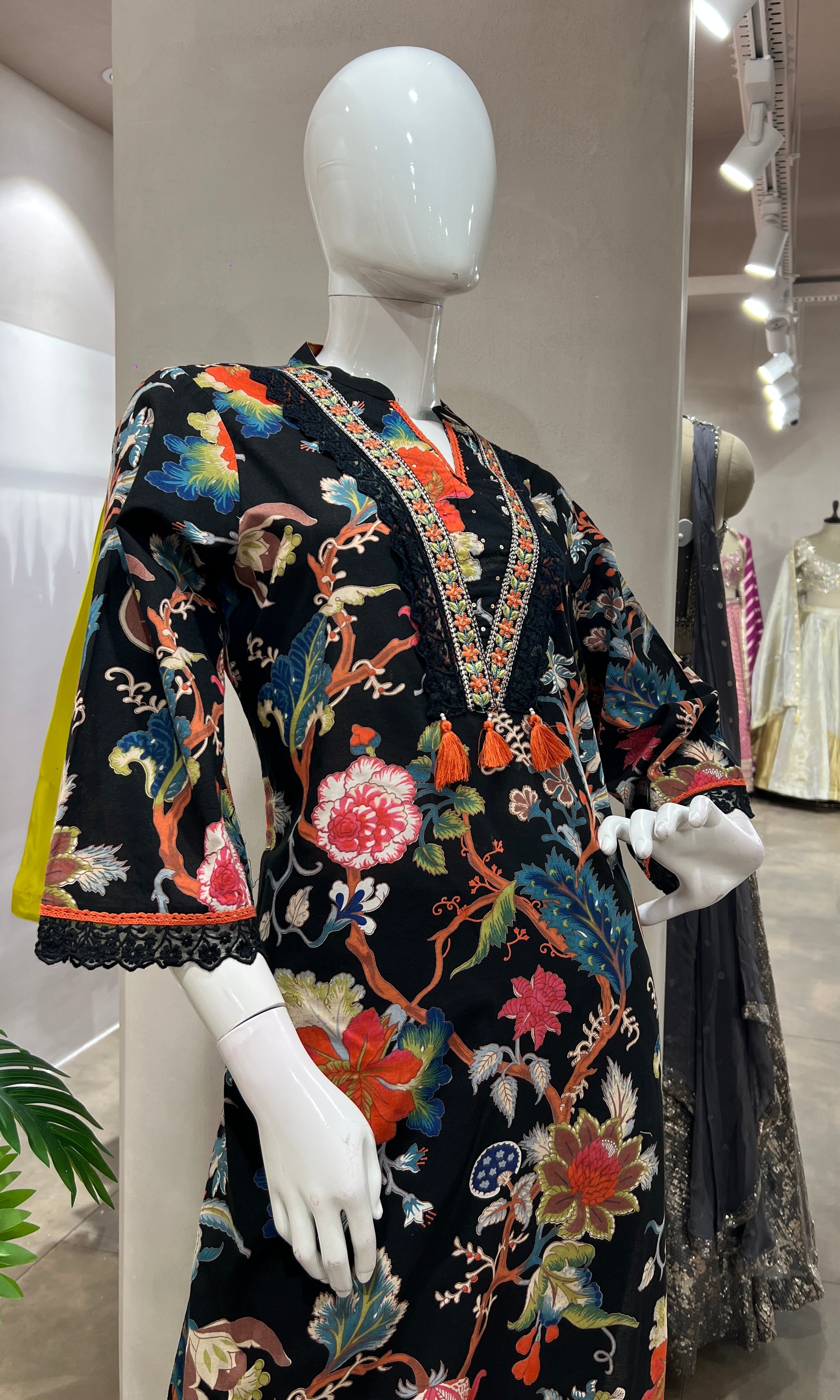 Black FLORAL EMBROIDERED kurta set
